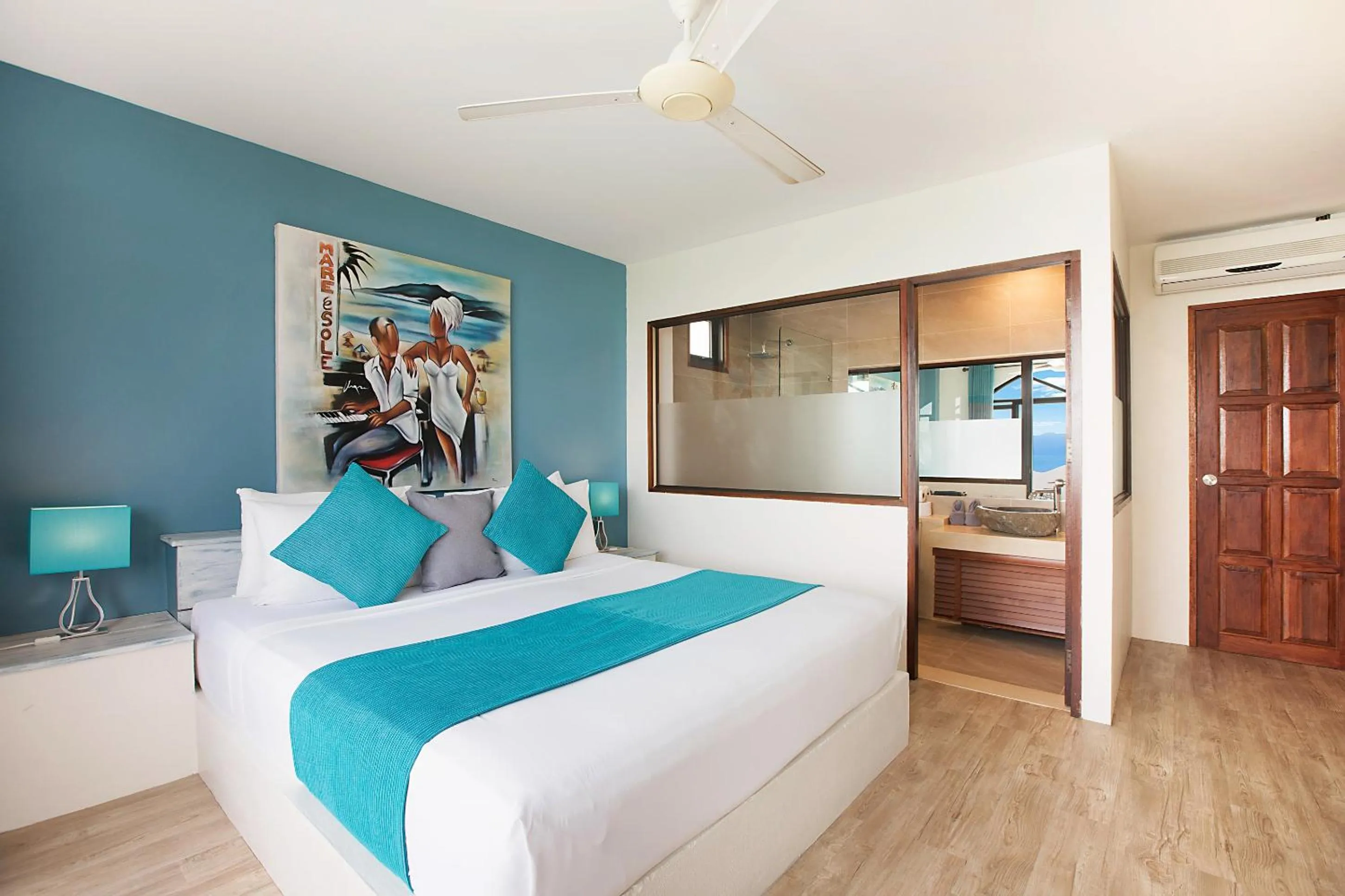 Photo of the whole room, Bed in Hacienda Fisherman's Village Koh Samui