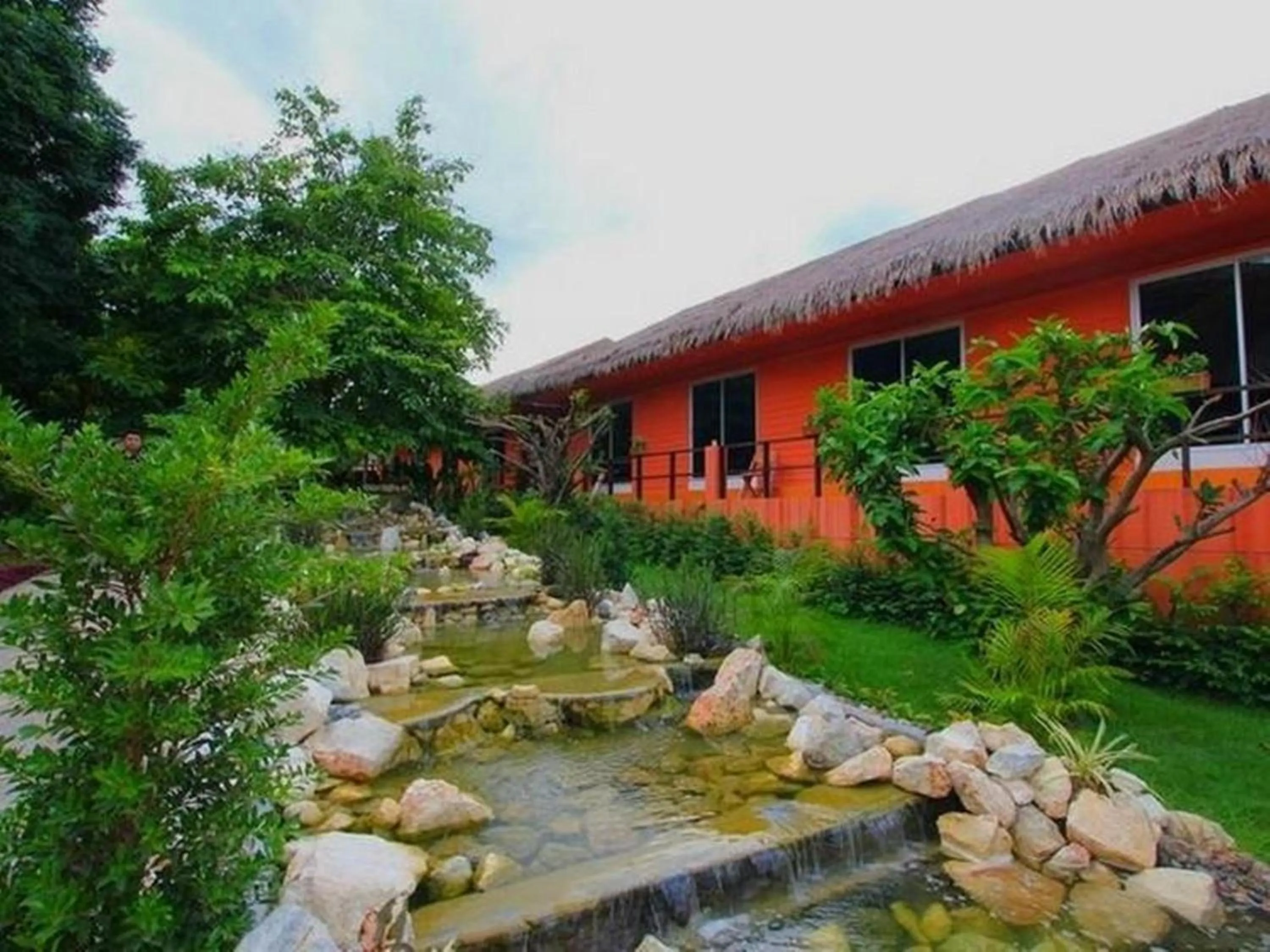 Garden in Aurora Resort Kanchanaburi