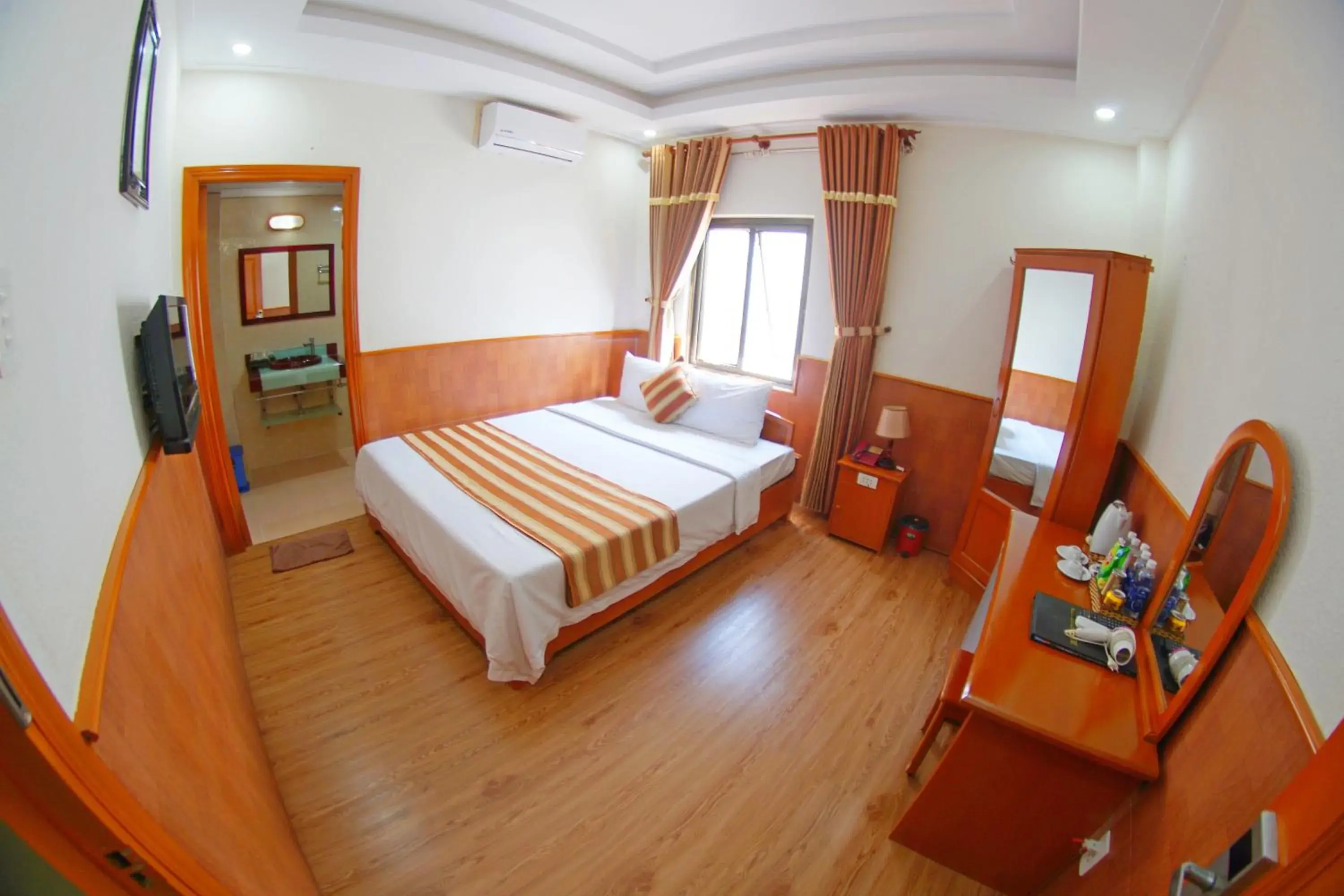 Superior Double Room in Kieu Anh Hotel Vung Tau Superior Double Room in Kieu Anh Hotel Vung Tau