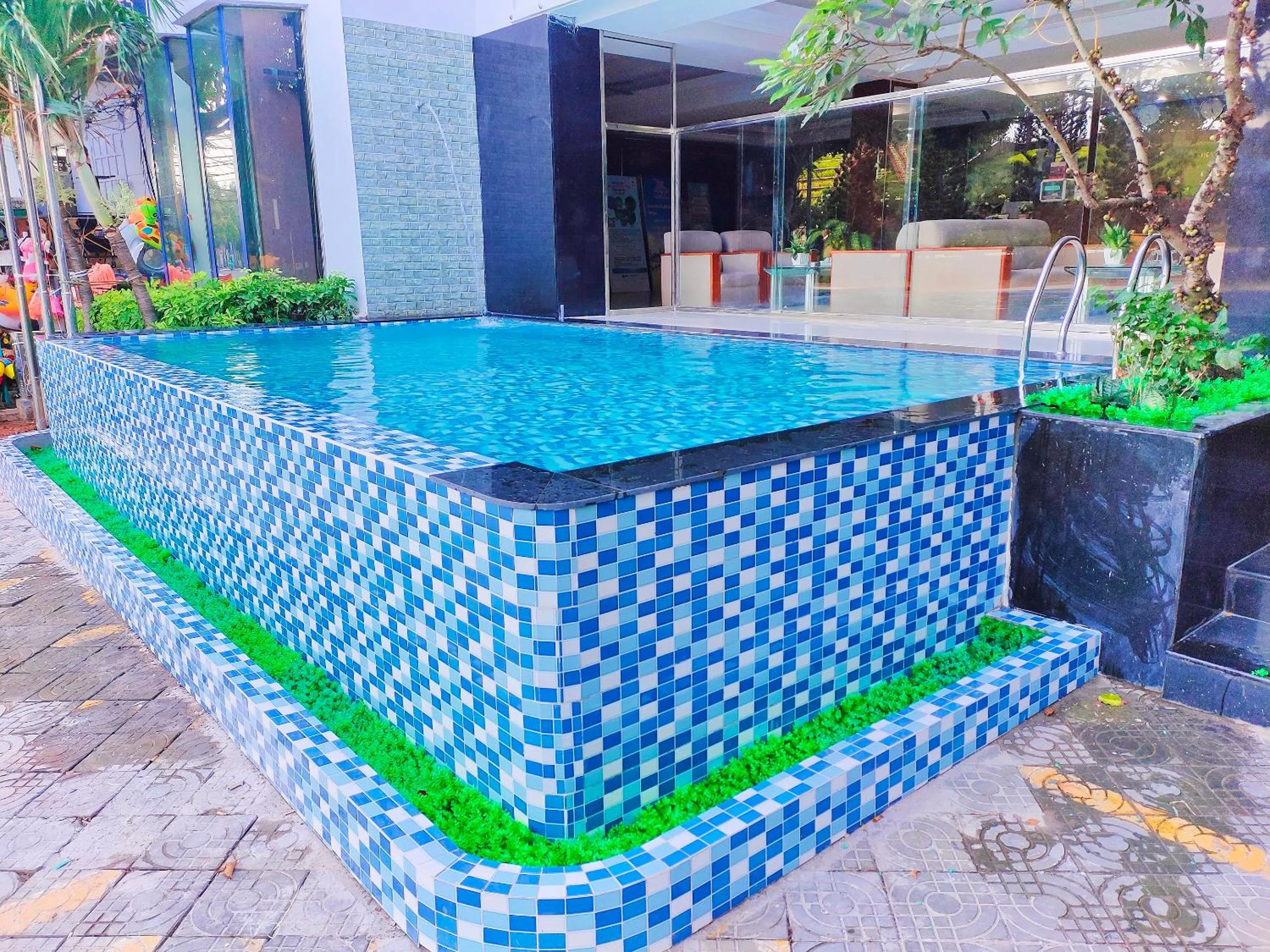 Swimming pool in Kieu Anh Hotel Vung Tau