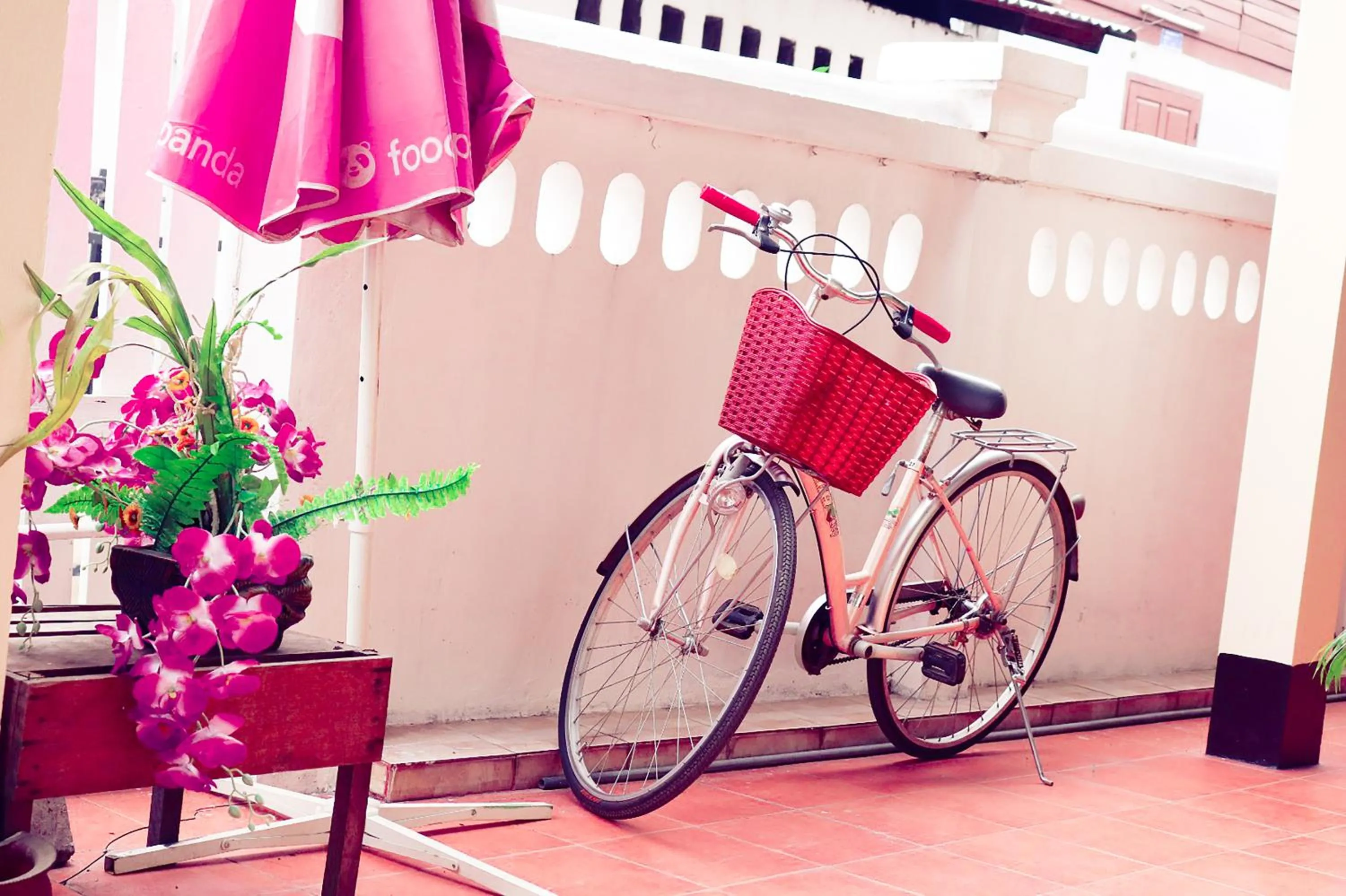 Cycling in Ban Lakkham River View