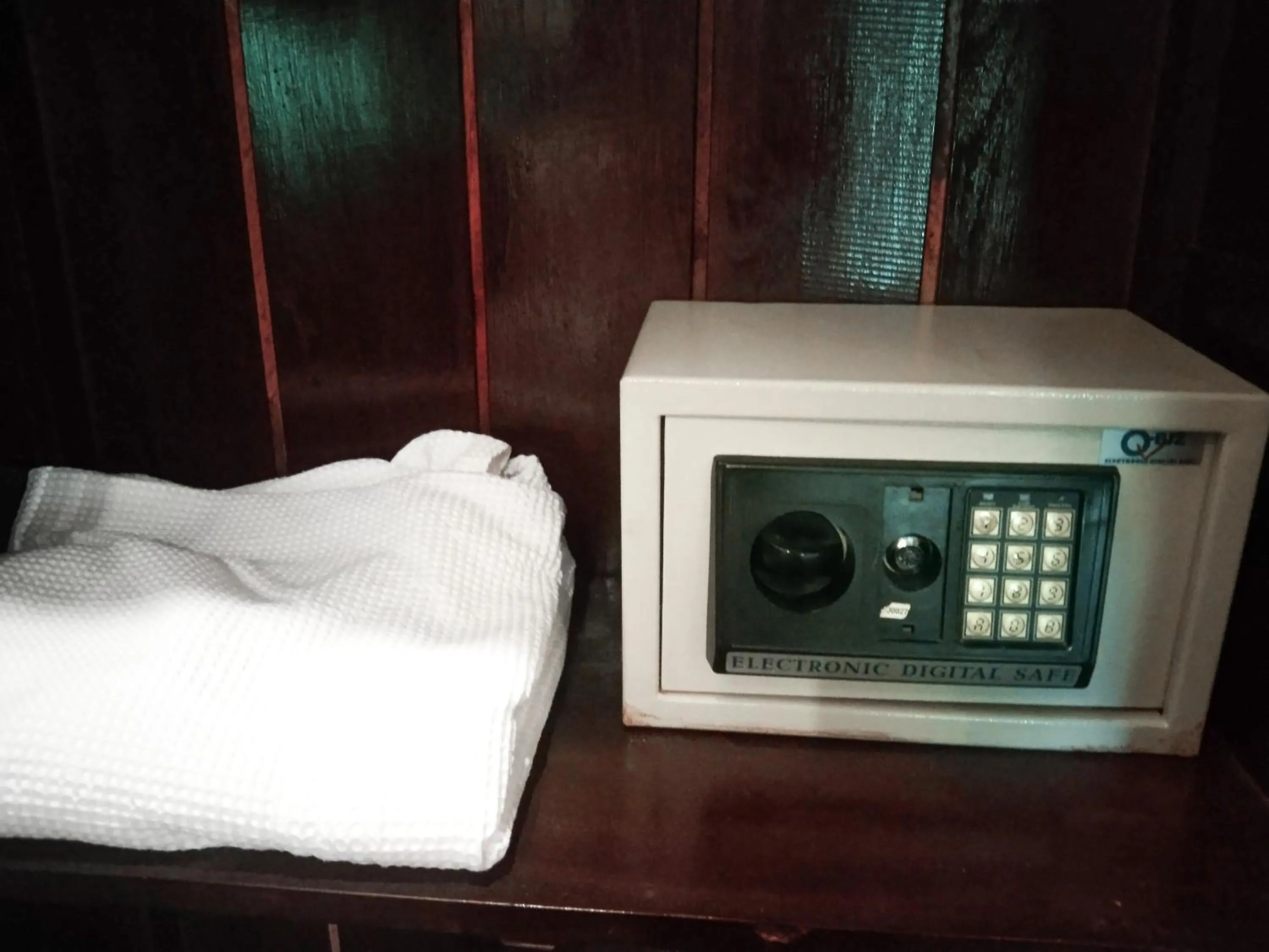 safe in Ban Lakkham River View