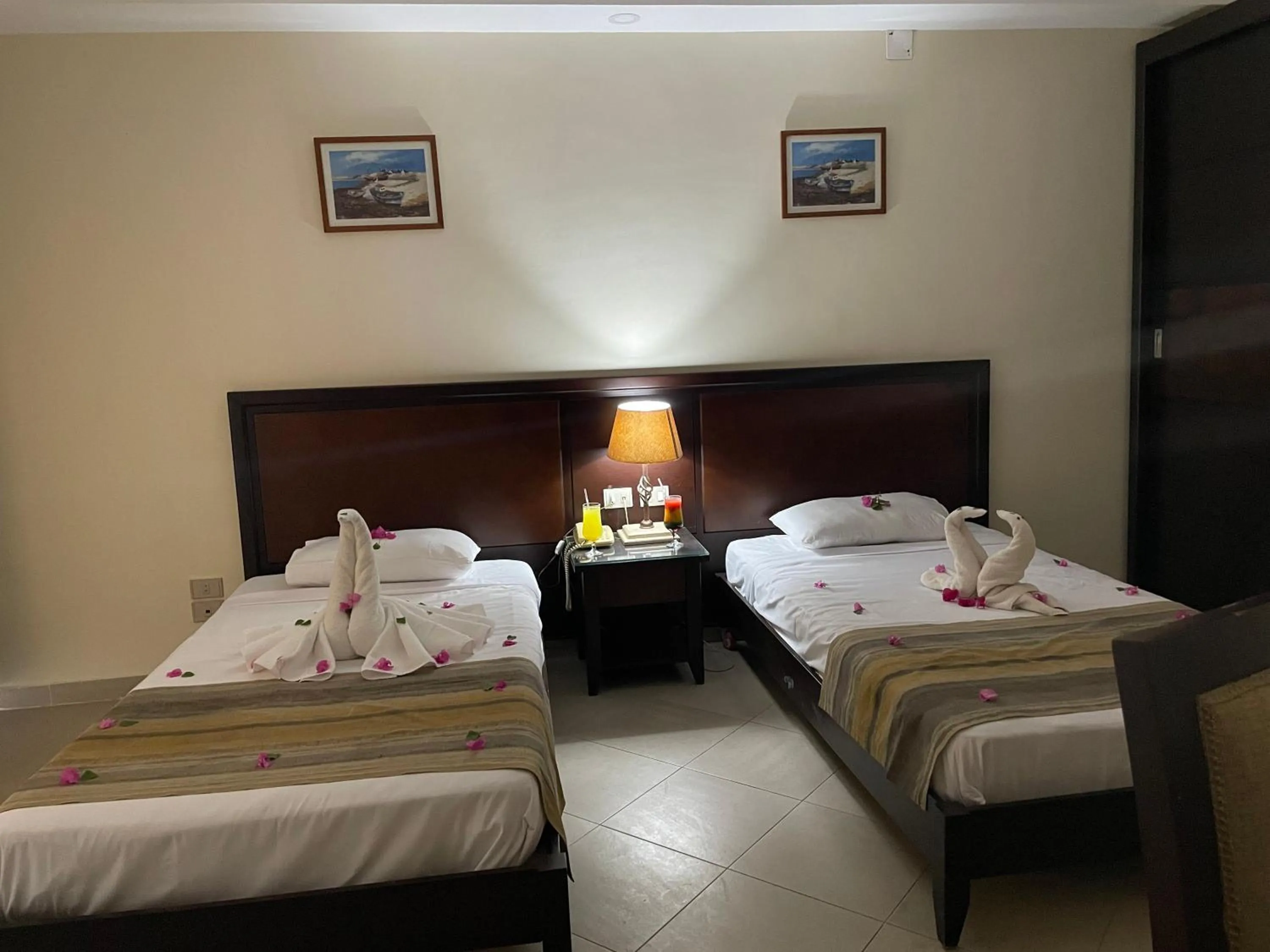 Bed in Naama Inn Hotel