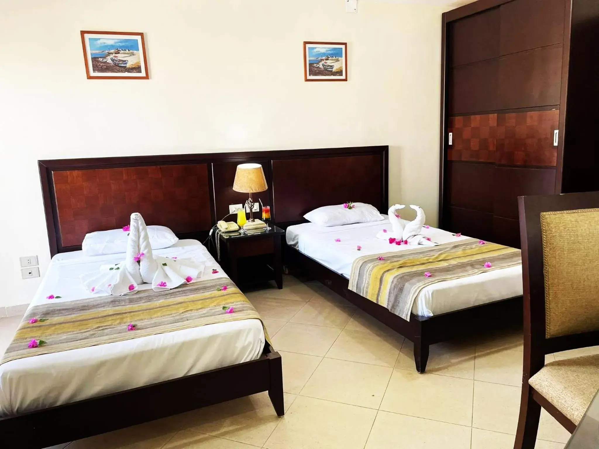 Single Room with Pool View in Naama Inn Hotel Single Room with Pool View in Naama Inn Hotel