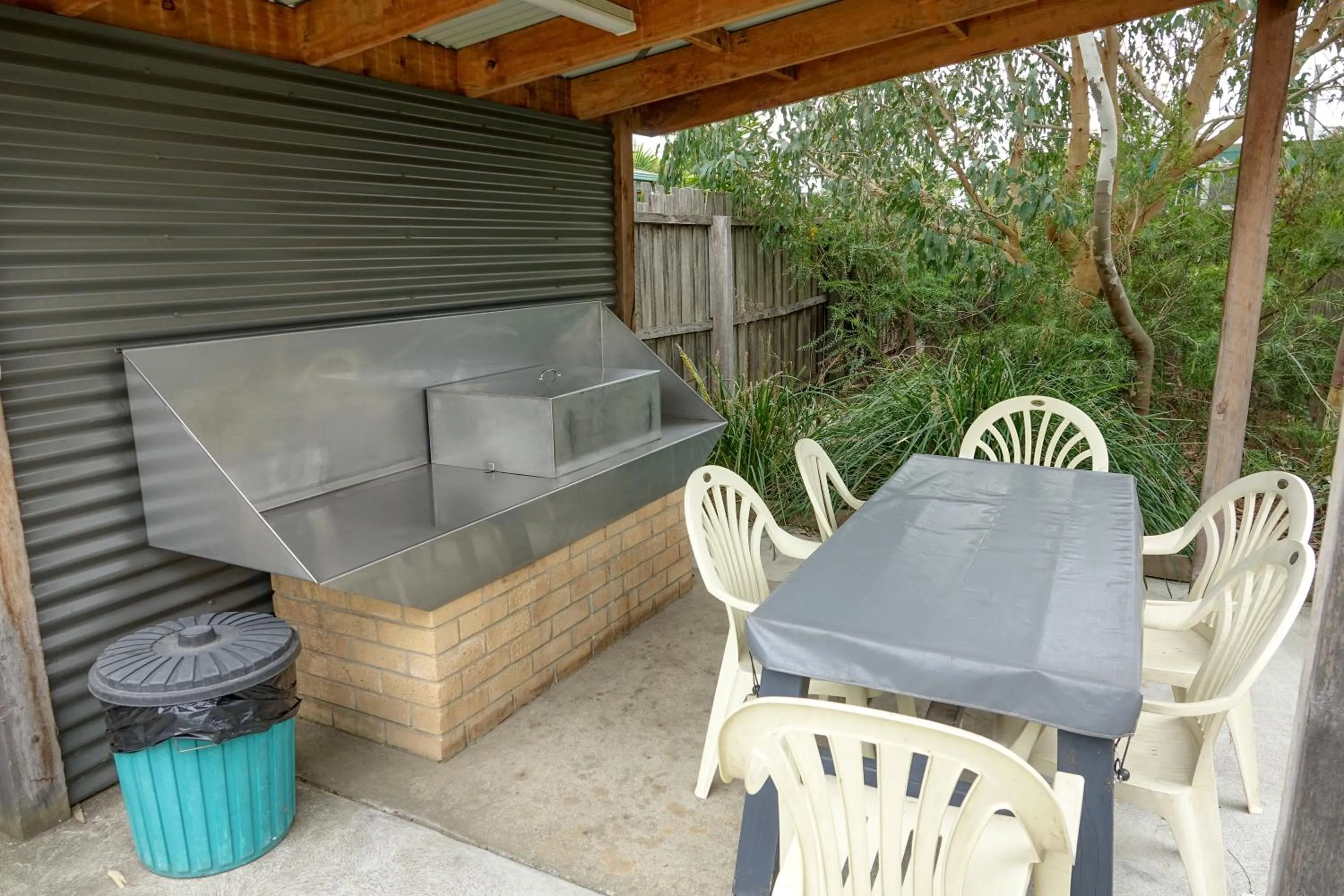 Patio in Bairnsdale Main Motel