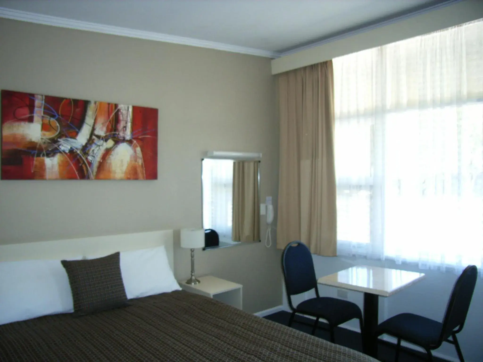 Standard Queen Room in Bairnsdale Main Motel Standard Queen Room in Bairnsdale Main Motel