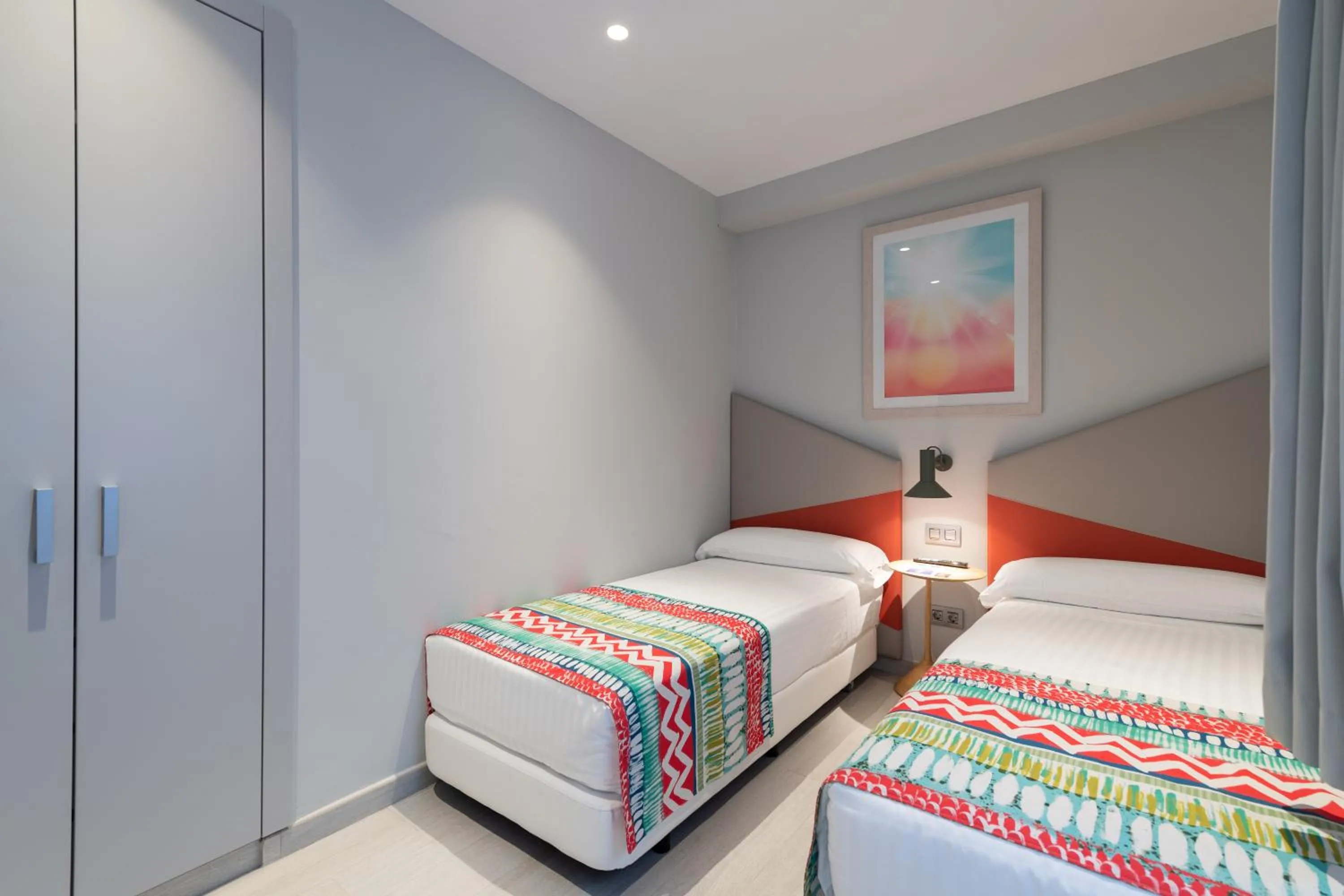 Bedroom, Bed in Cordial Mogán Solaz