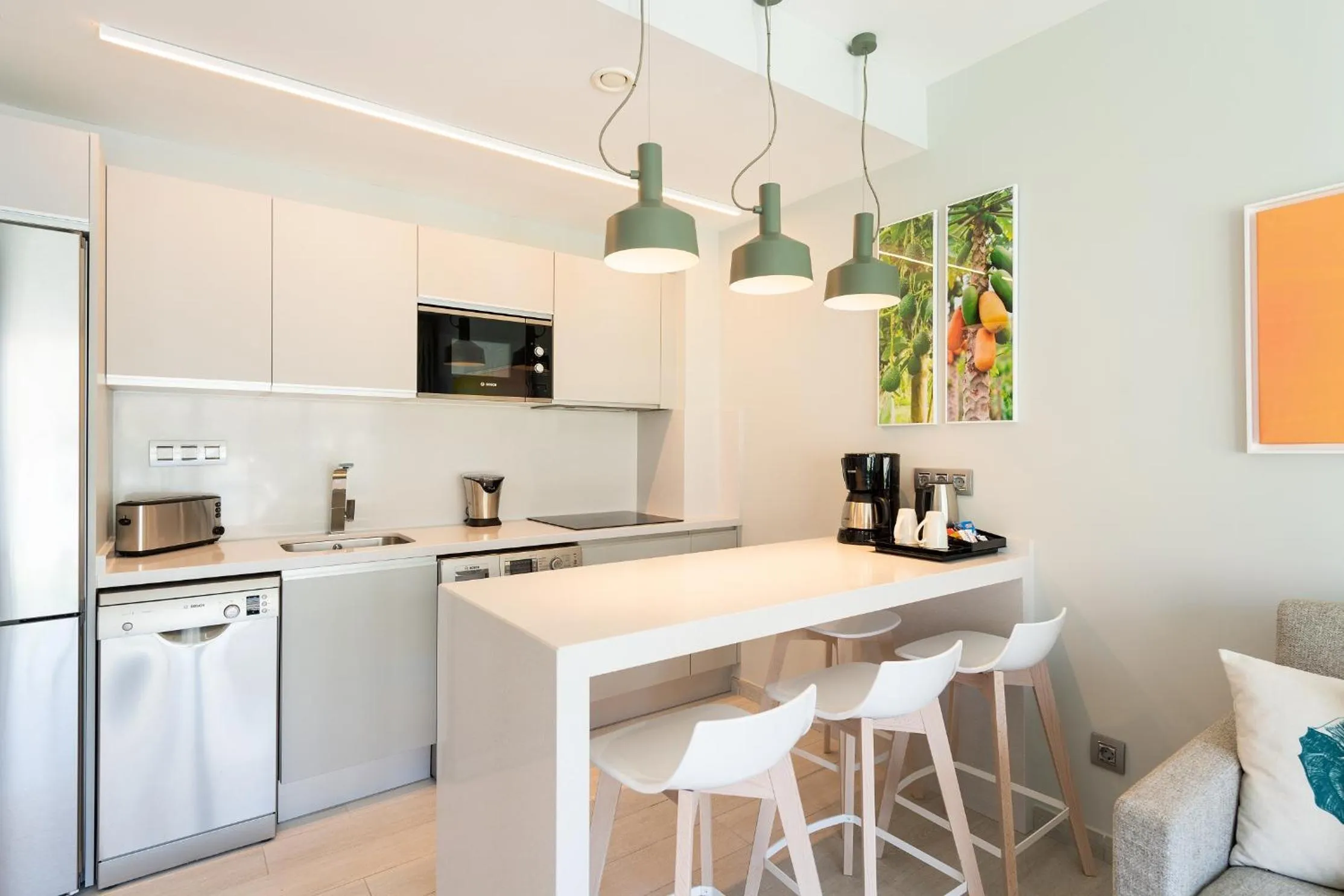 Coffee/tea facilities in Cordial Mogán Solaz