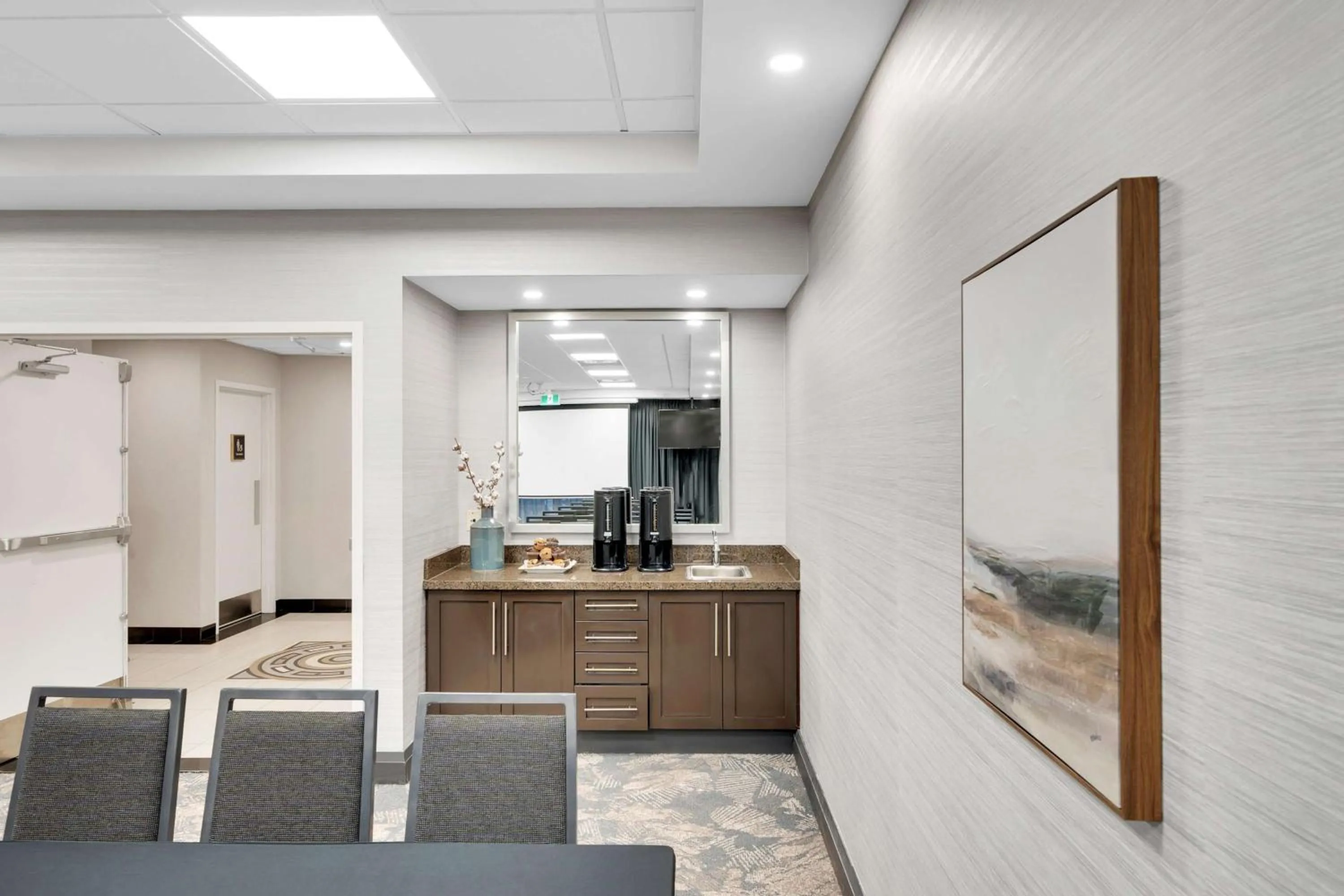 Meeting/conference room in Homewood Suites by Hilton Toronto-Markham