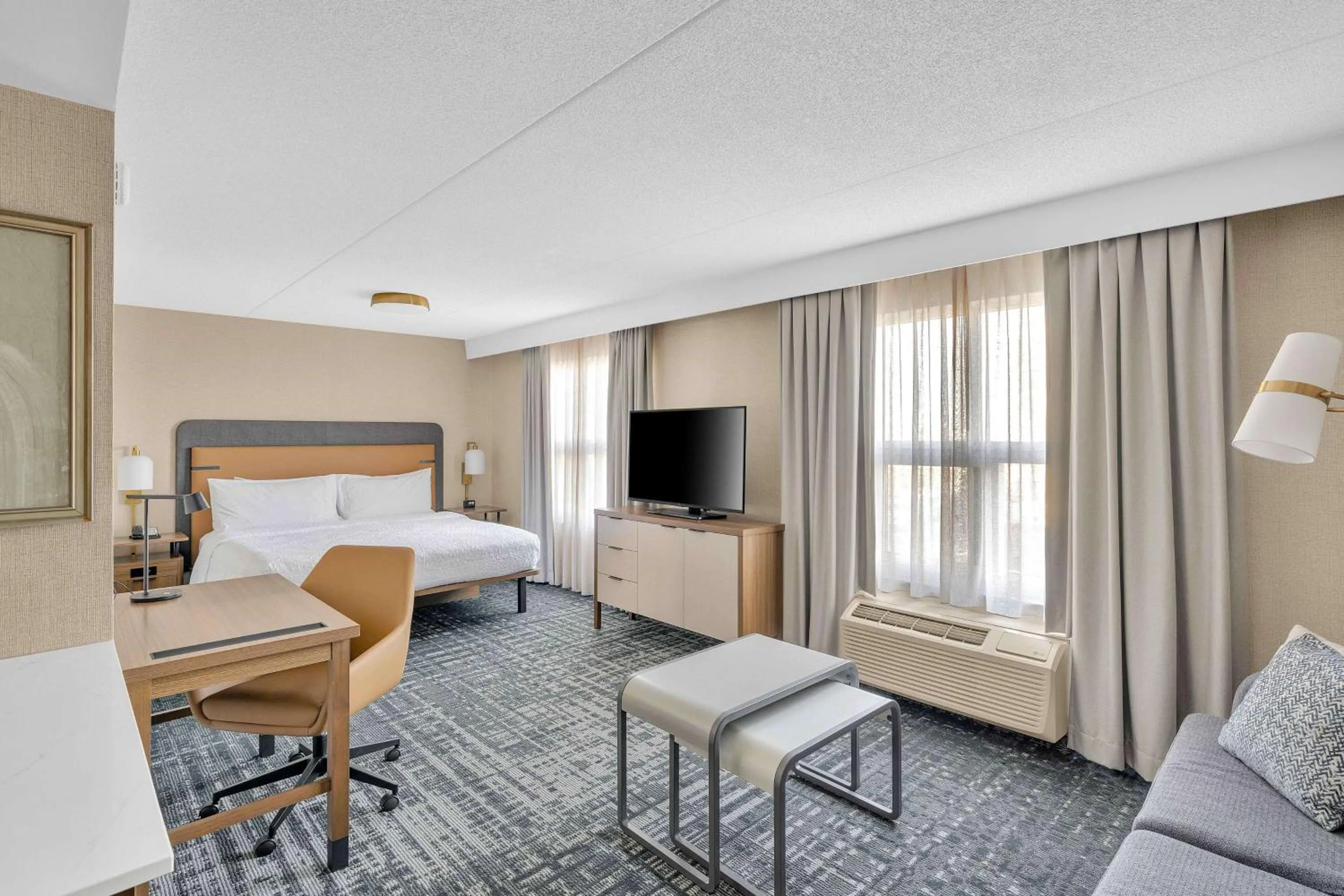Living room, Bed in Homewood Suites by Hilton Toronto-Markham