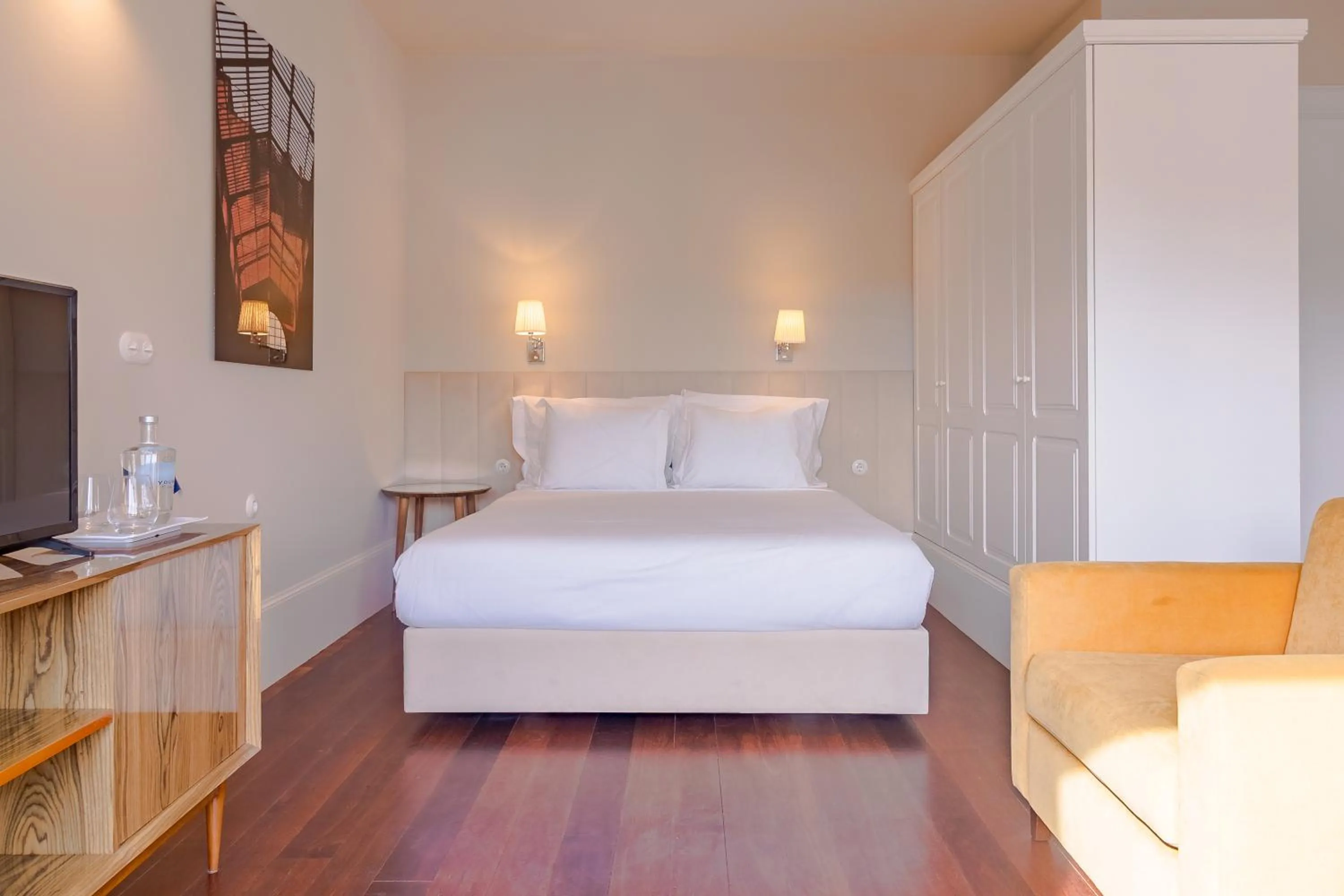 Bed in YOUROPO - Market