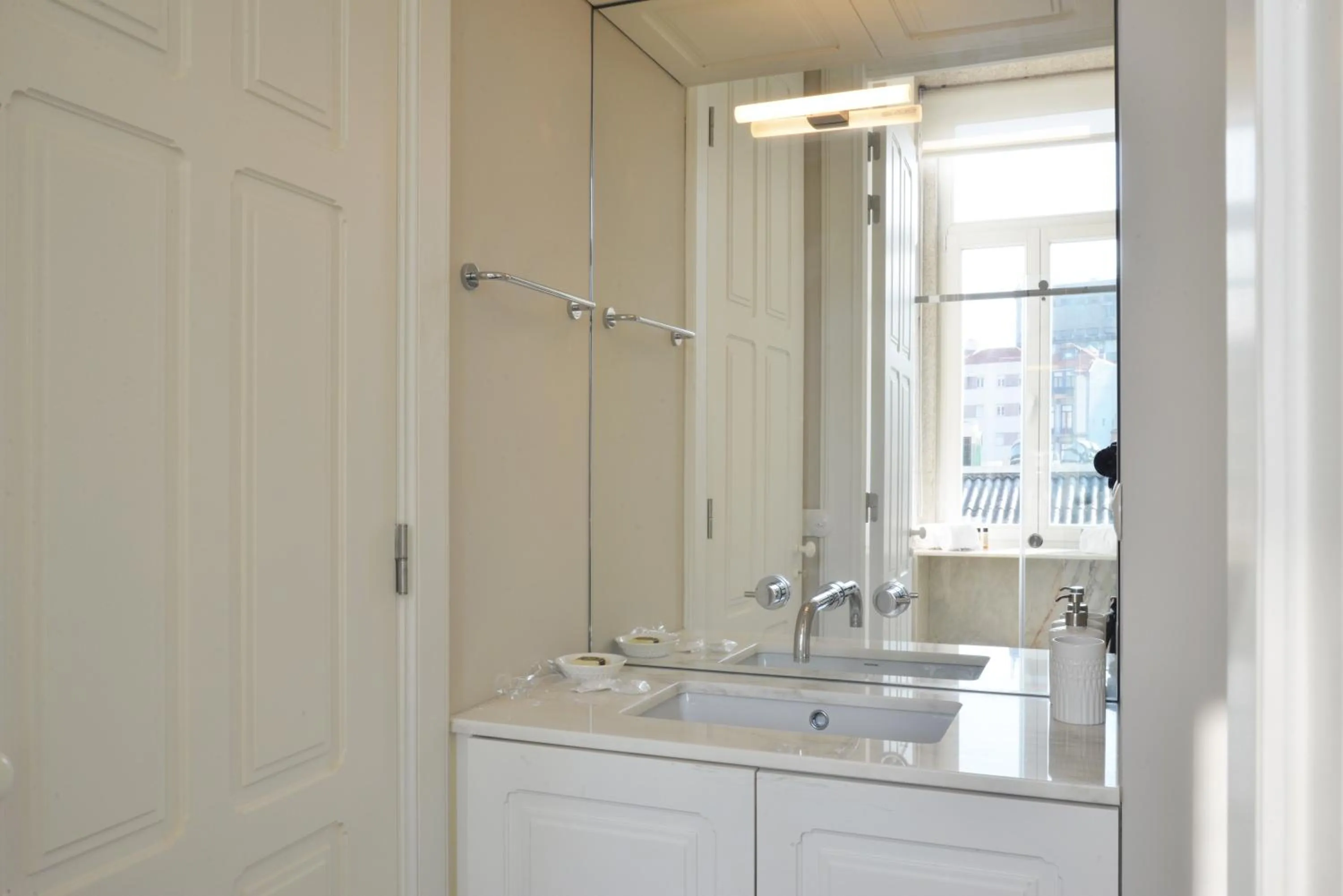 Bathroom in YOUROPO - Market