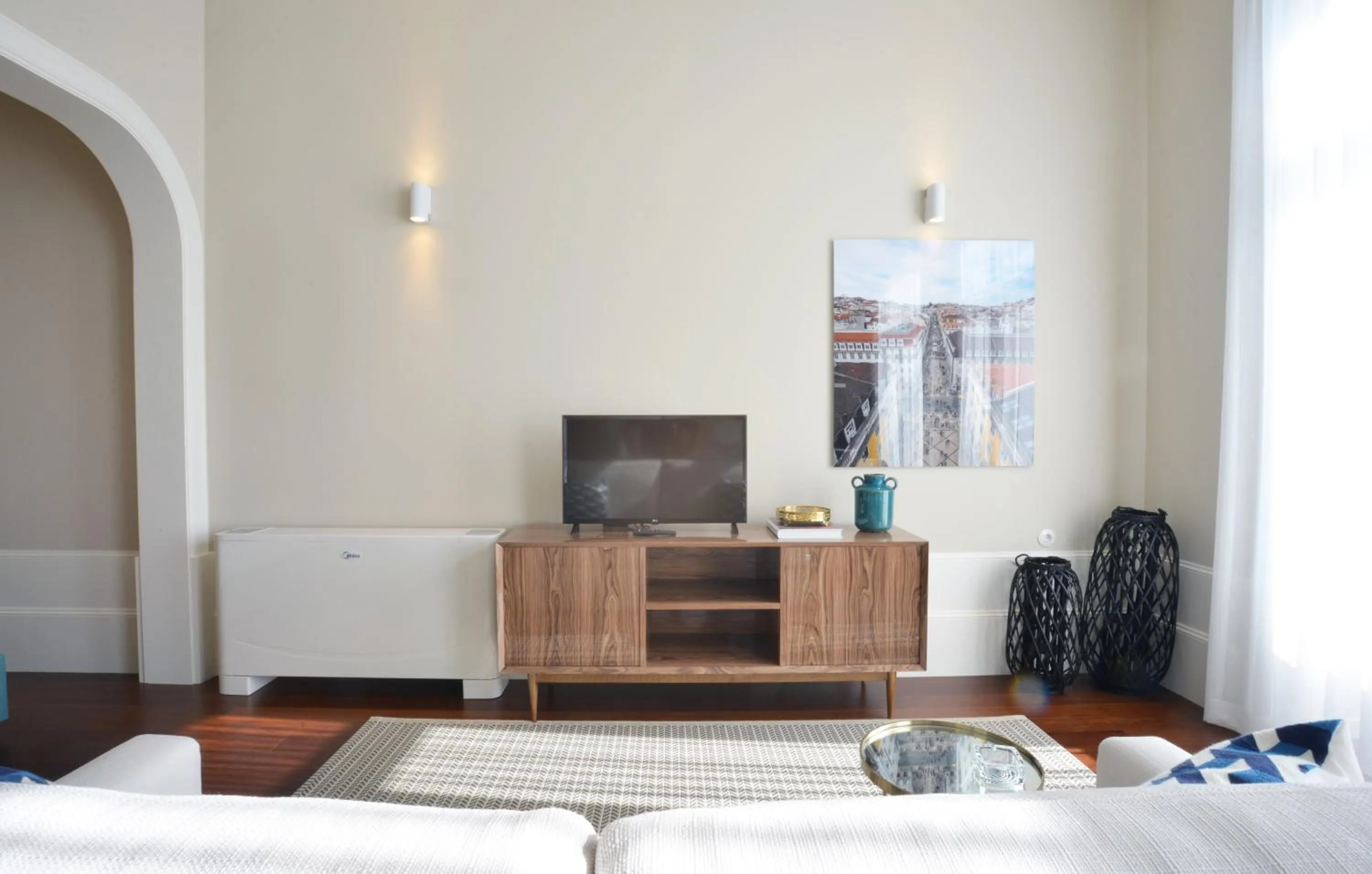 TV and multimedia in YOUROPO - Market