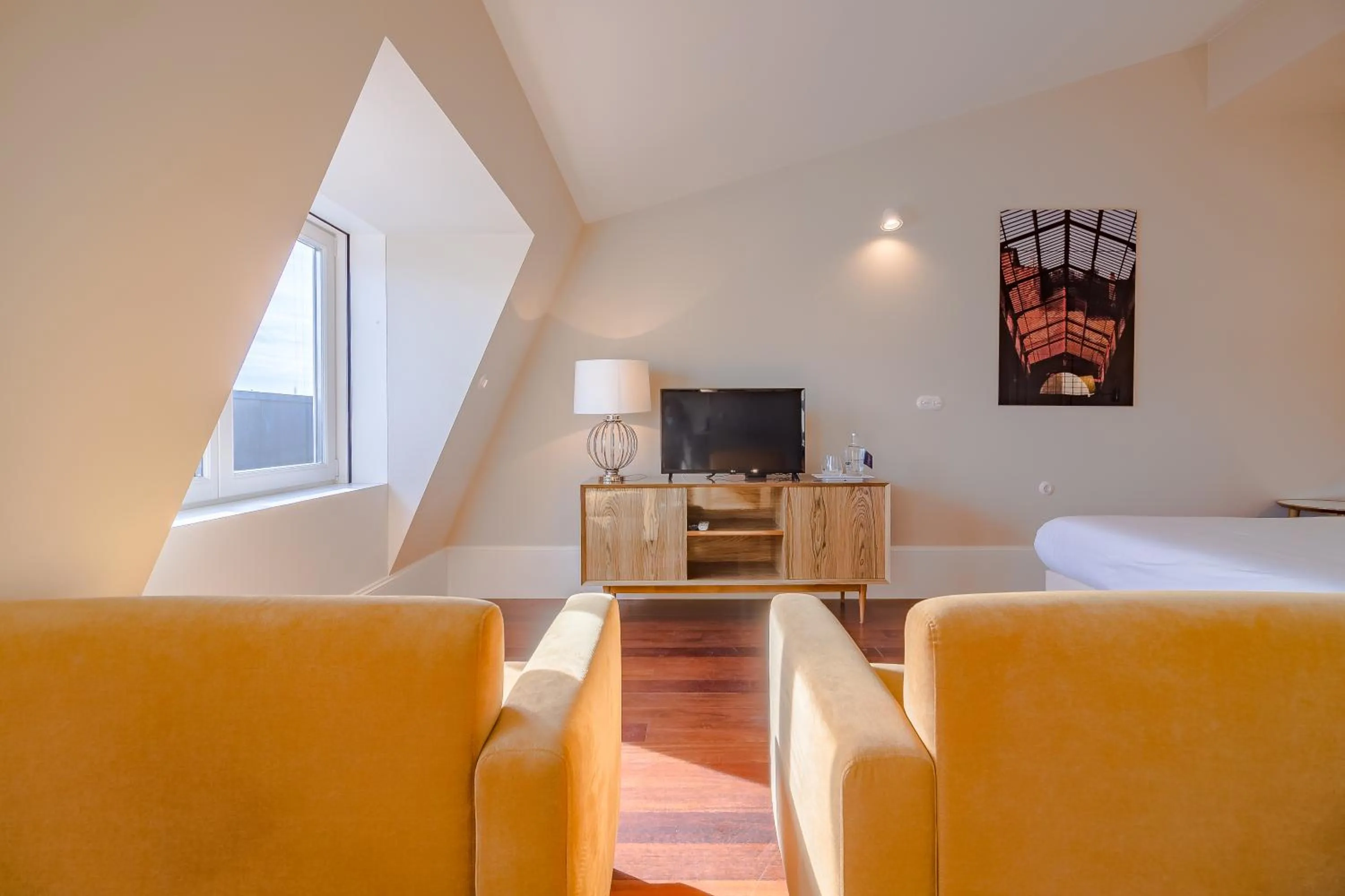 Bed in YOUROPO - Market