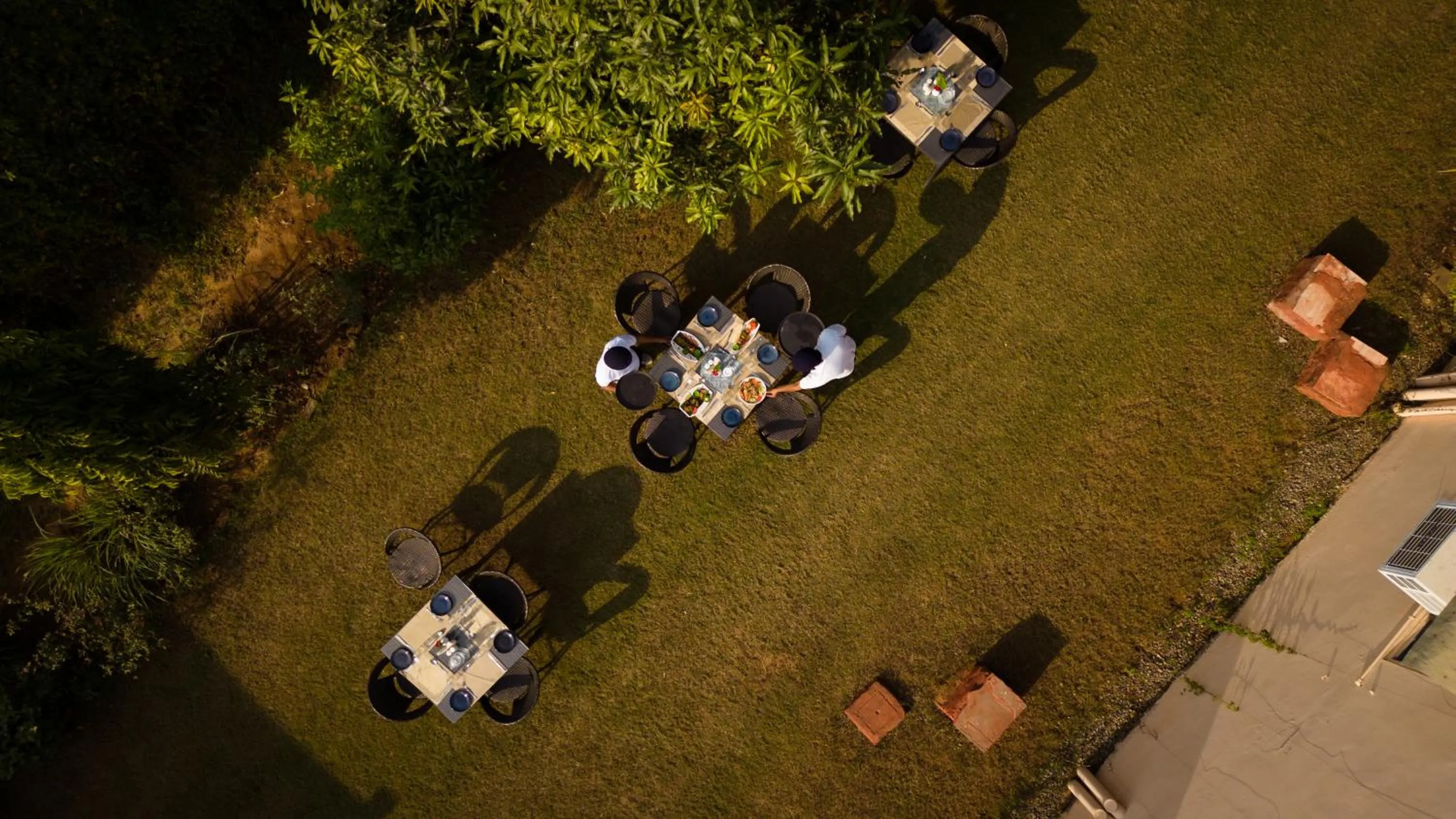 Dining area in Paridhi Niwas, Ranthambore- near Tiger Safari Zones 1-5