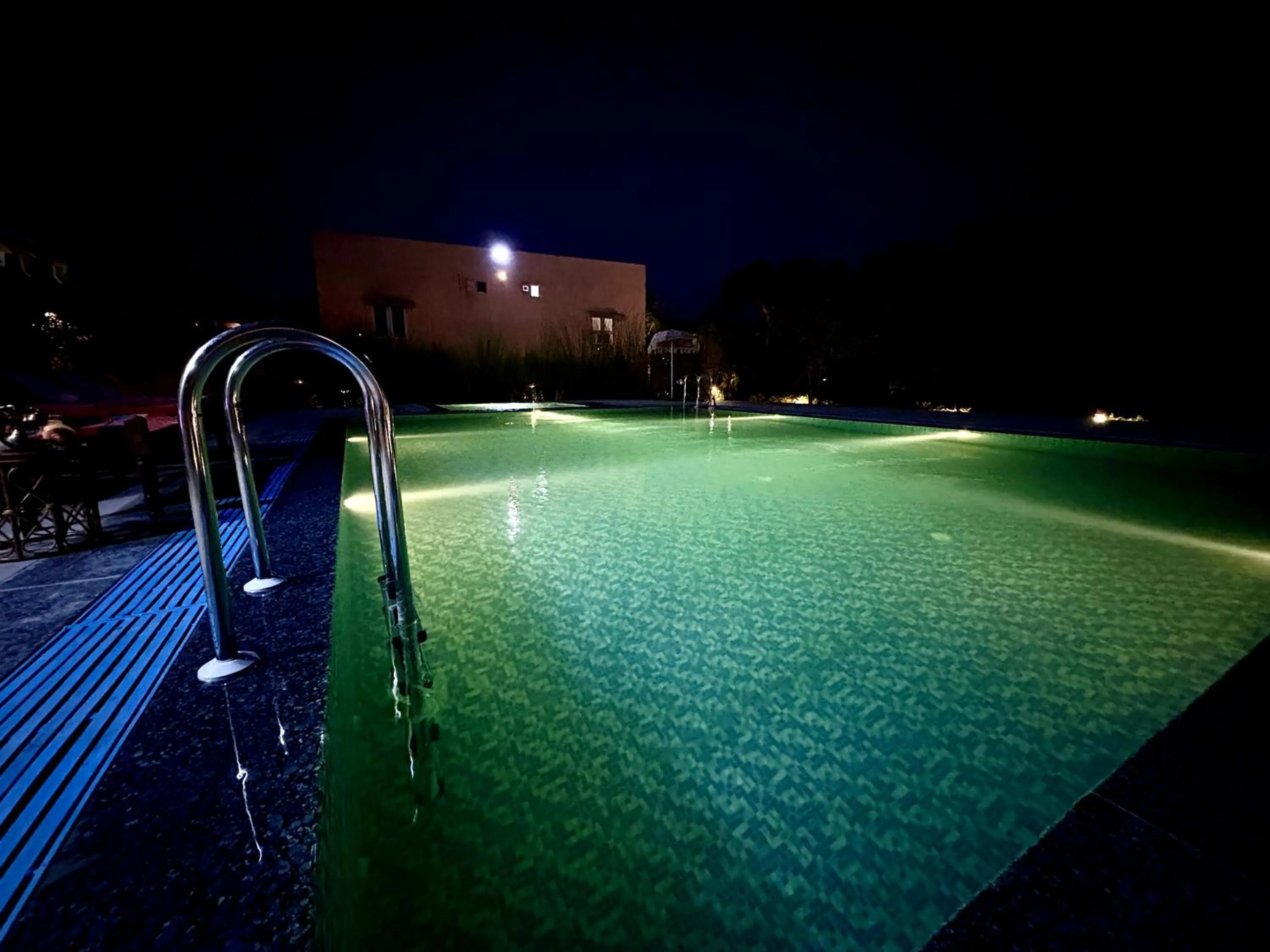 Night in Paridhi Niwas, Ranthambore- near Tiger Safari Zones 1-5