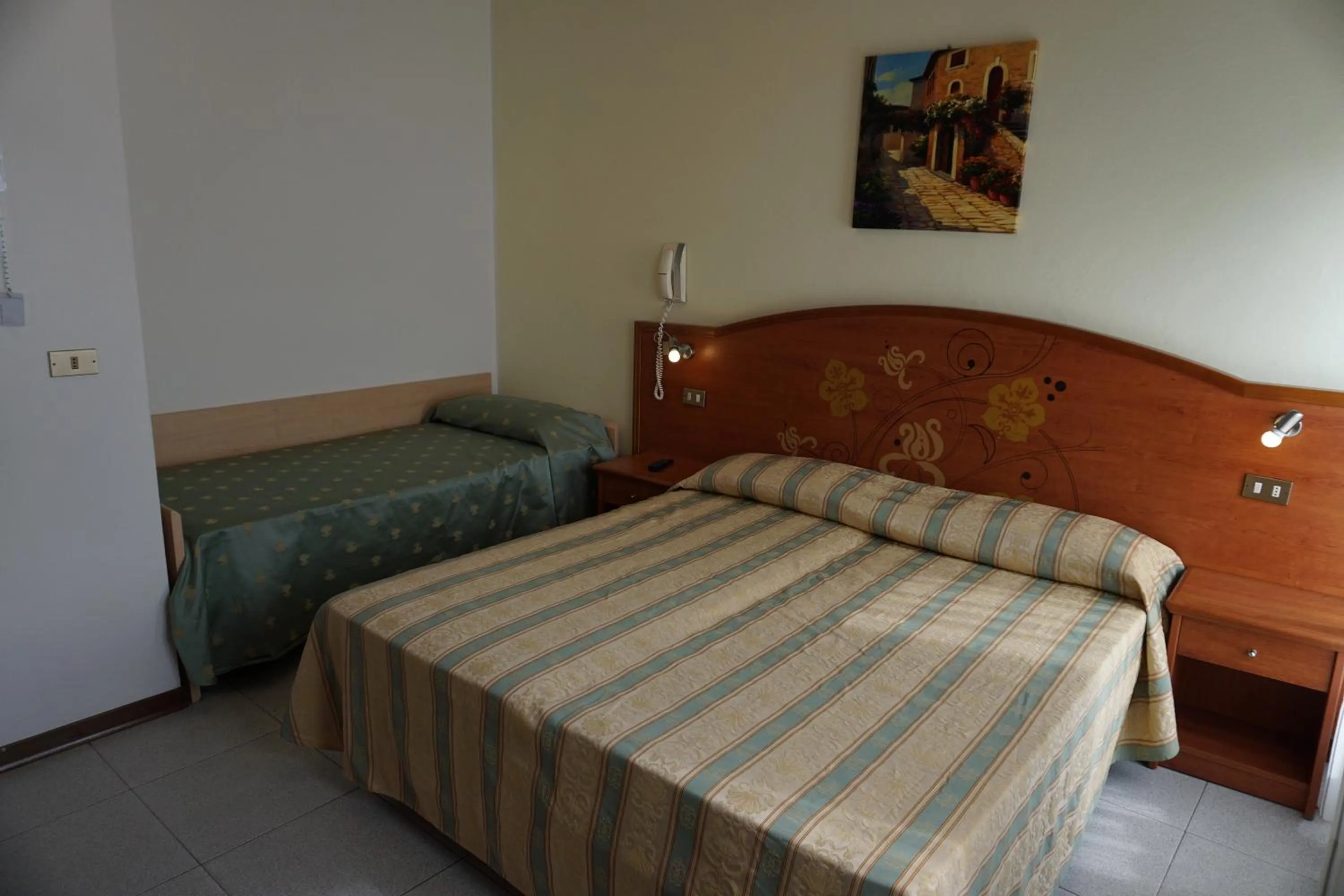 Bed in Hotel Ideal Sottomarina