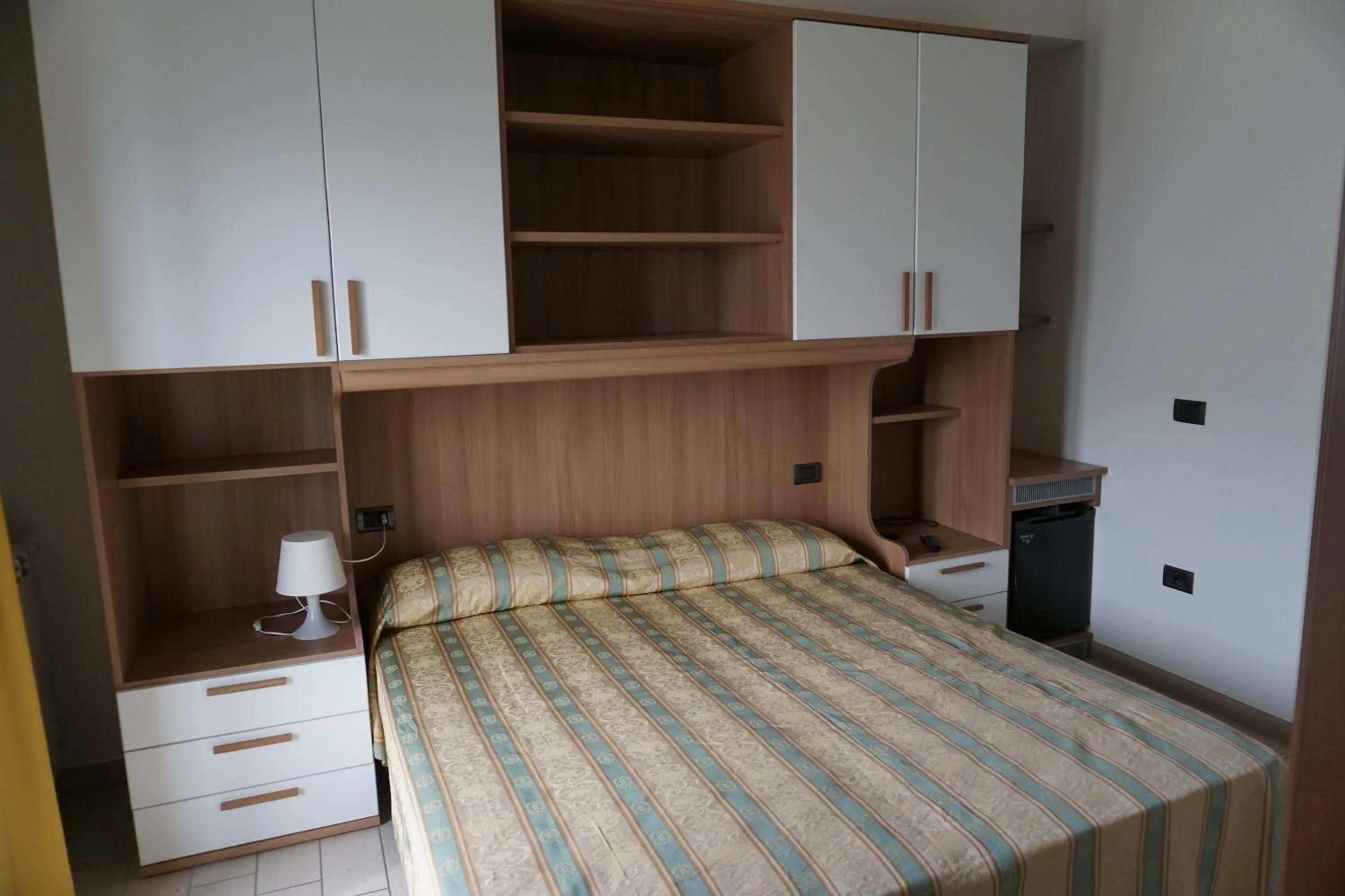 Bed in Hotel Ideal Sottomarina