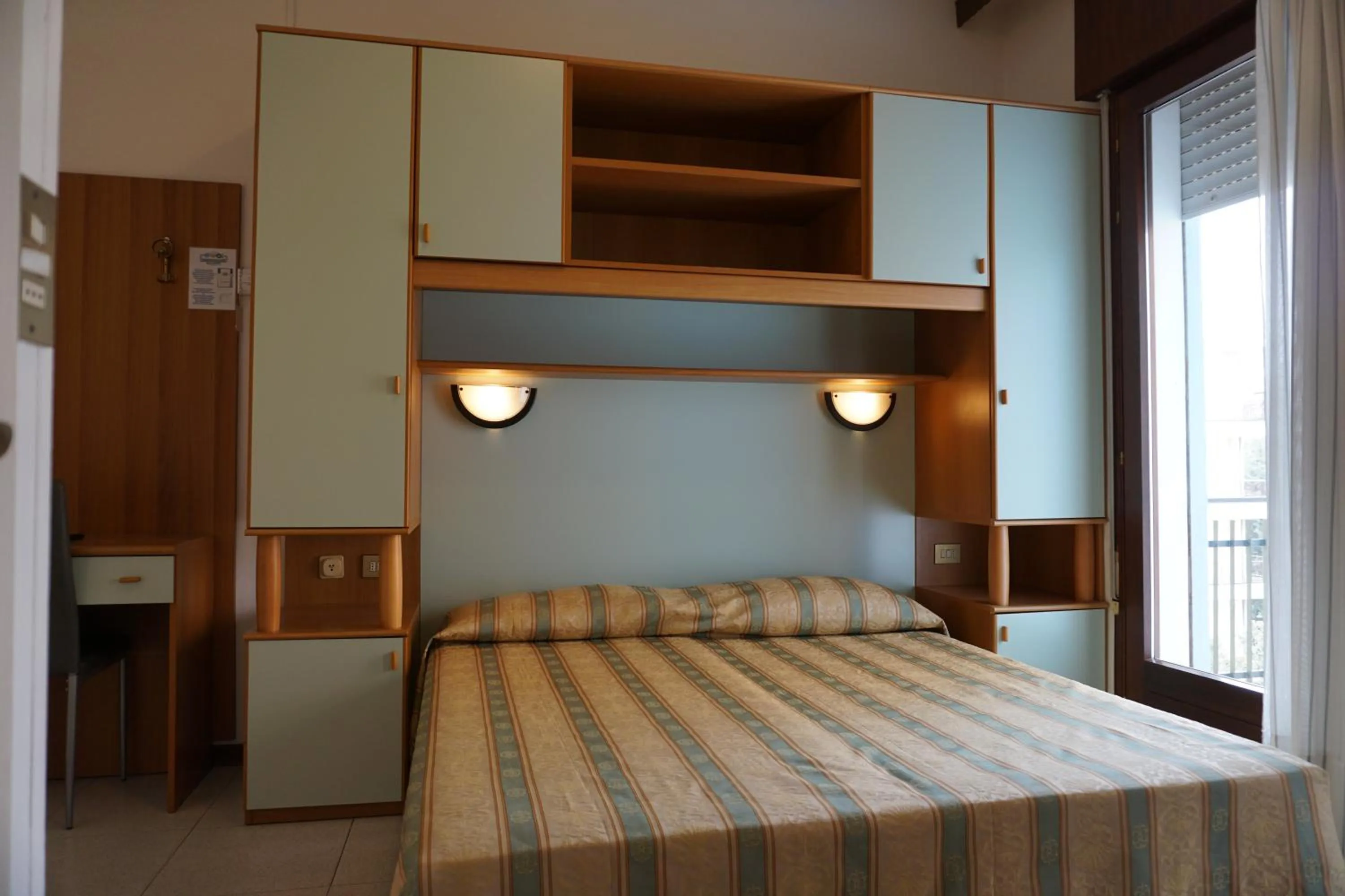 Bed in Hotel Ideal Sottomarina