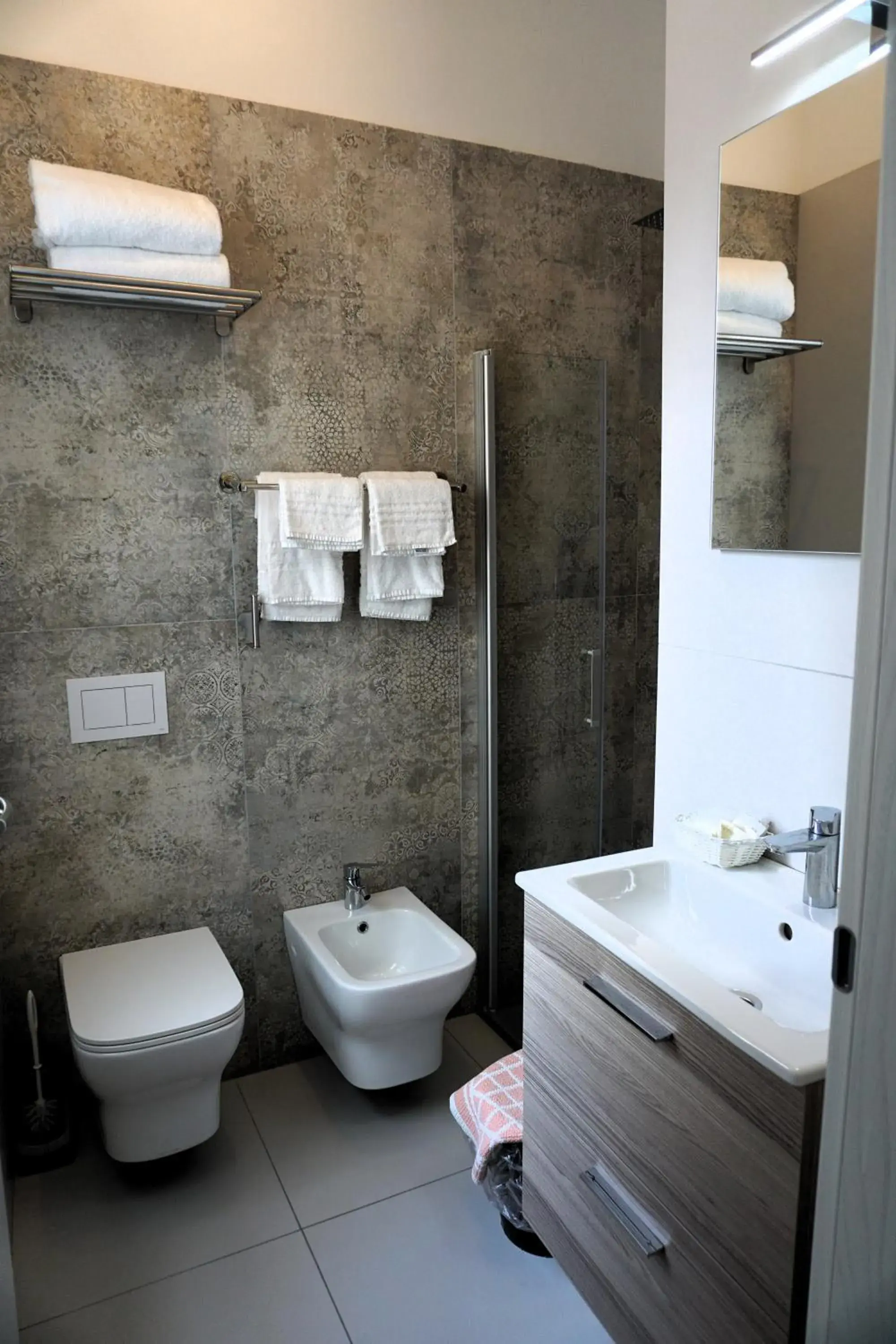 Double or Twin Room with Side Sea View - single occupancy in Hotel Ideal Sottomarina Double or Twin Room with Side Sea View - single occupancy in Hotel Ideal Sottomarina