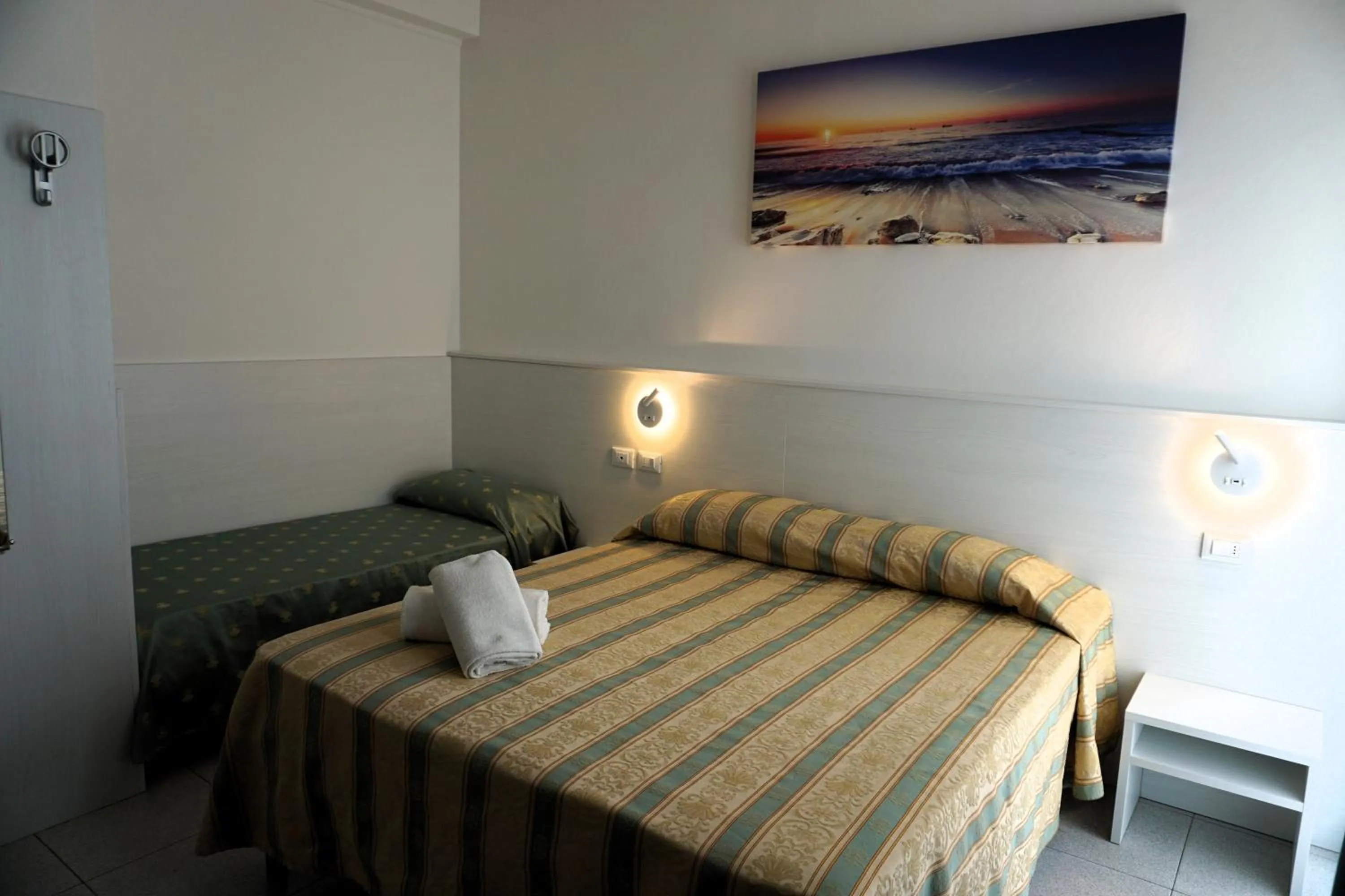 Bed in Hotel Ideal Sottomarina