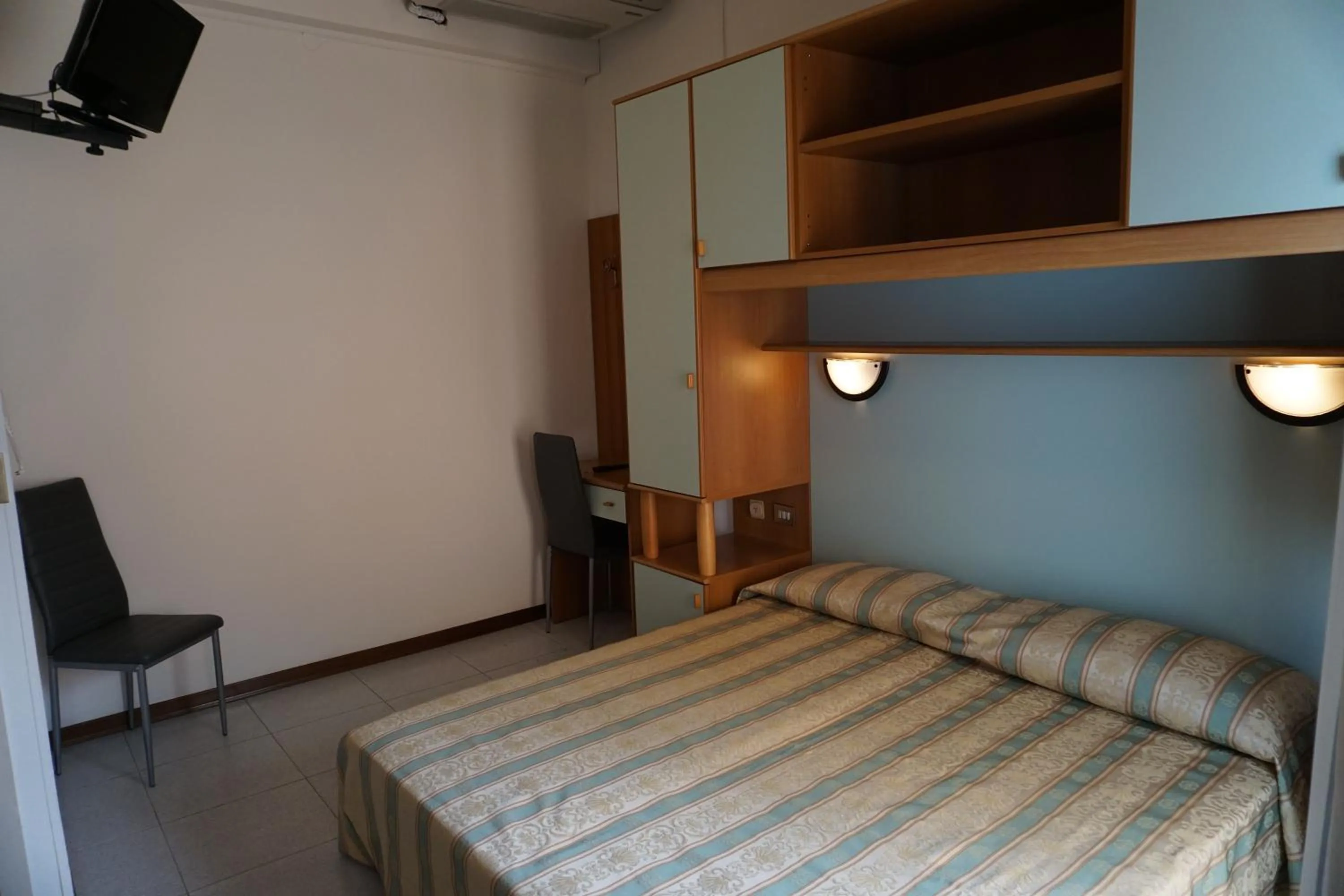 Bed in Hotel Ideal Sottomarina