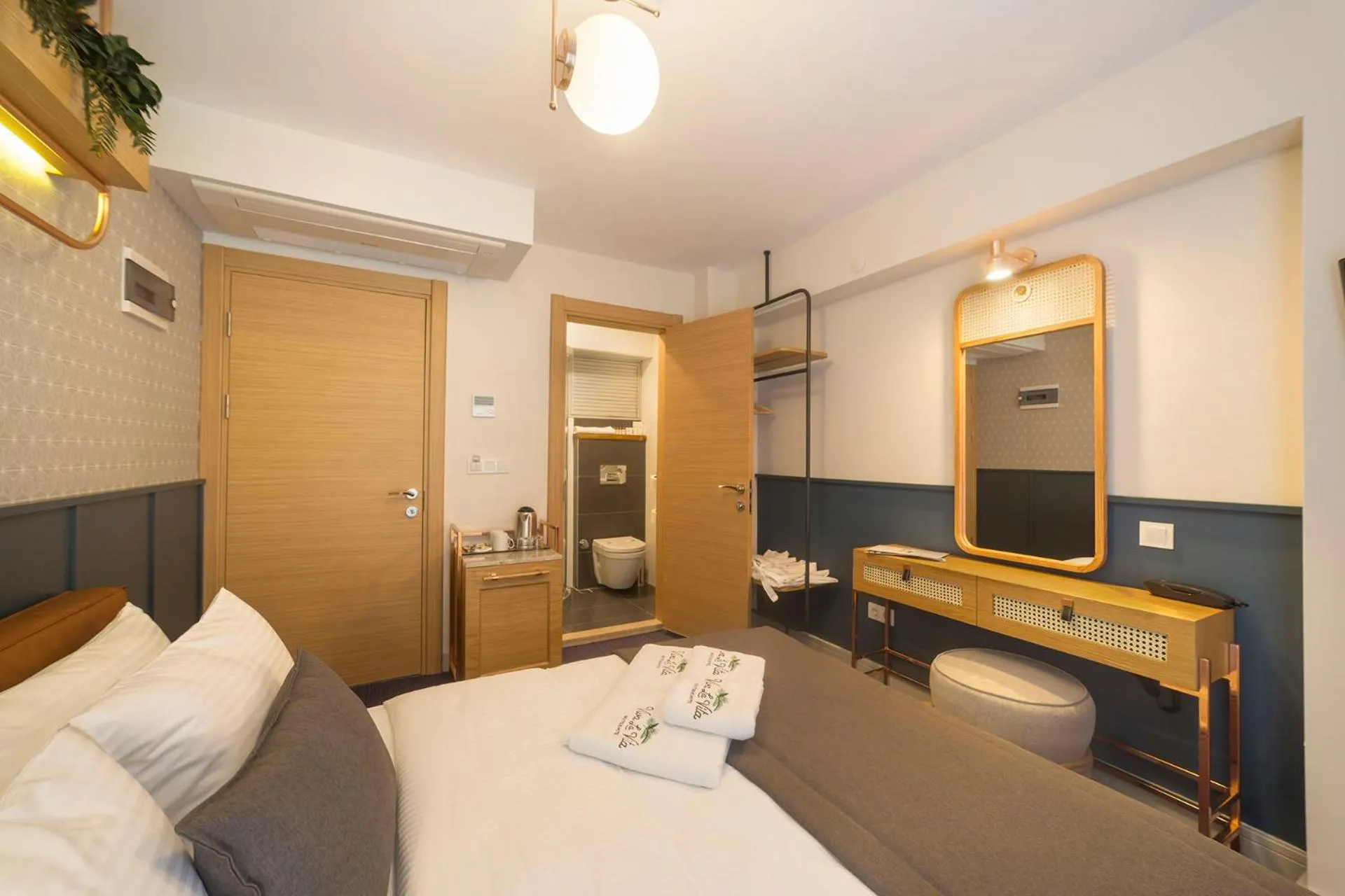 Photo of the whole room, Bed in Viva La Vita Butik Otel