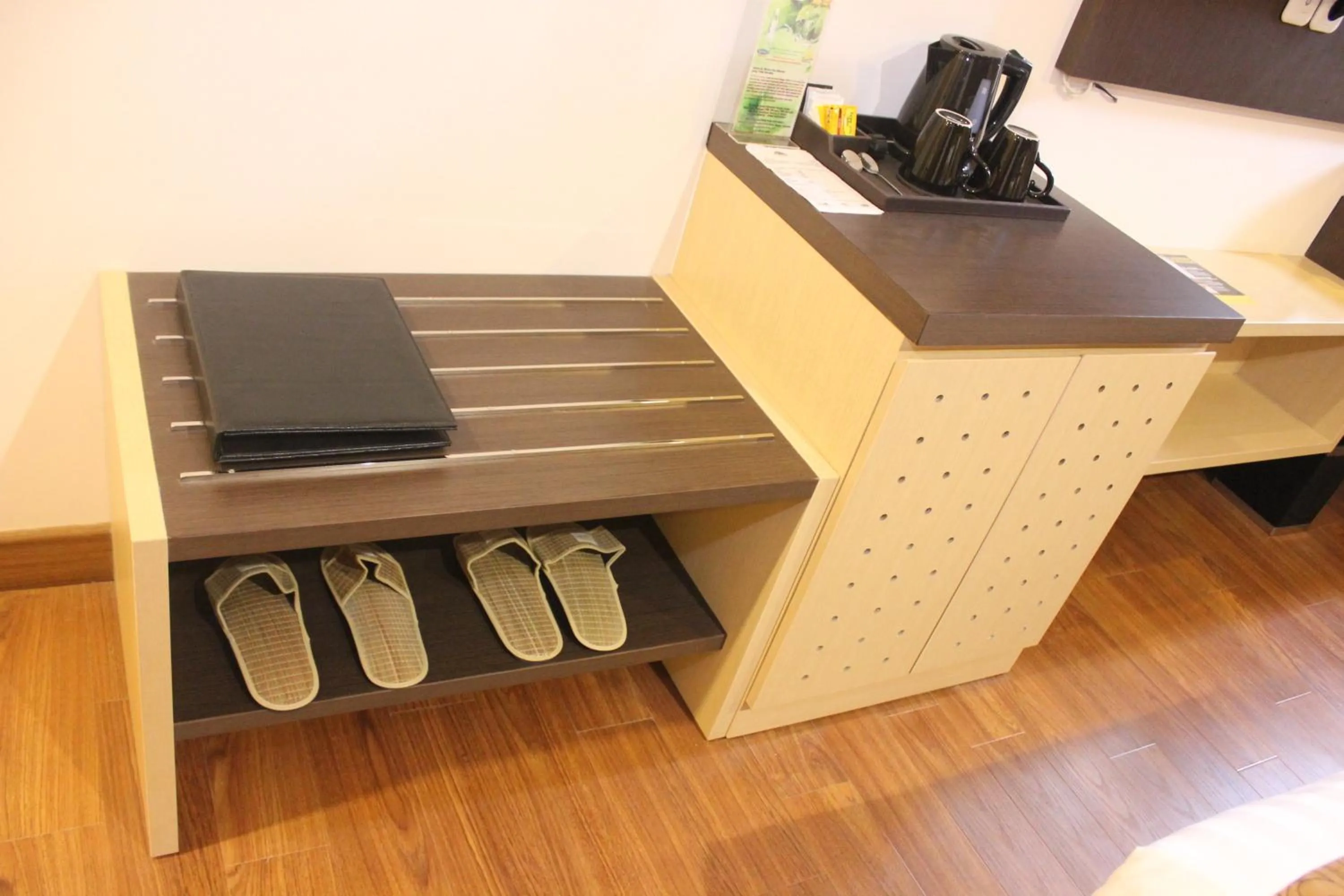 Bed in Laras Asri Resort & Spa