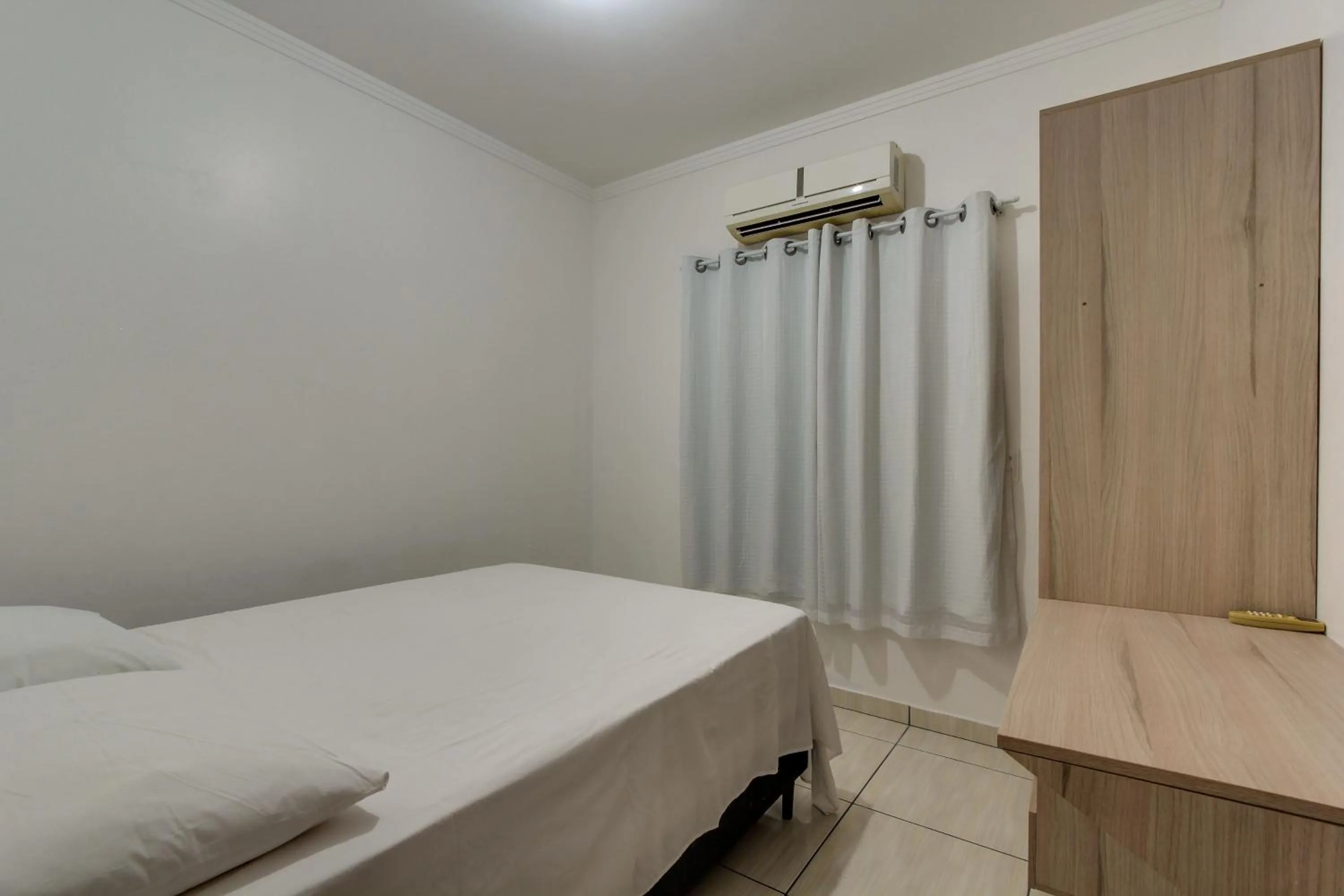Bedroom, Bed in Flat Gean Guilherme - Canasvieiras