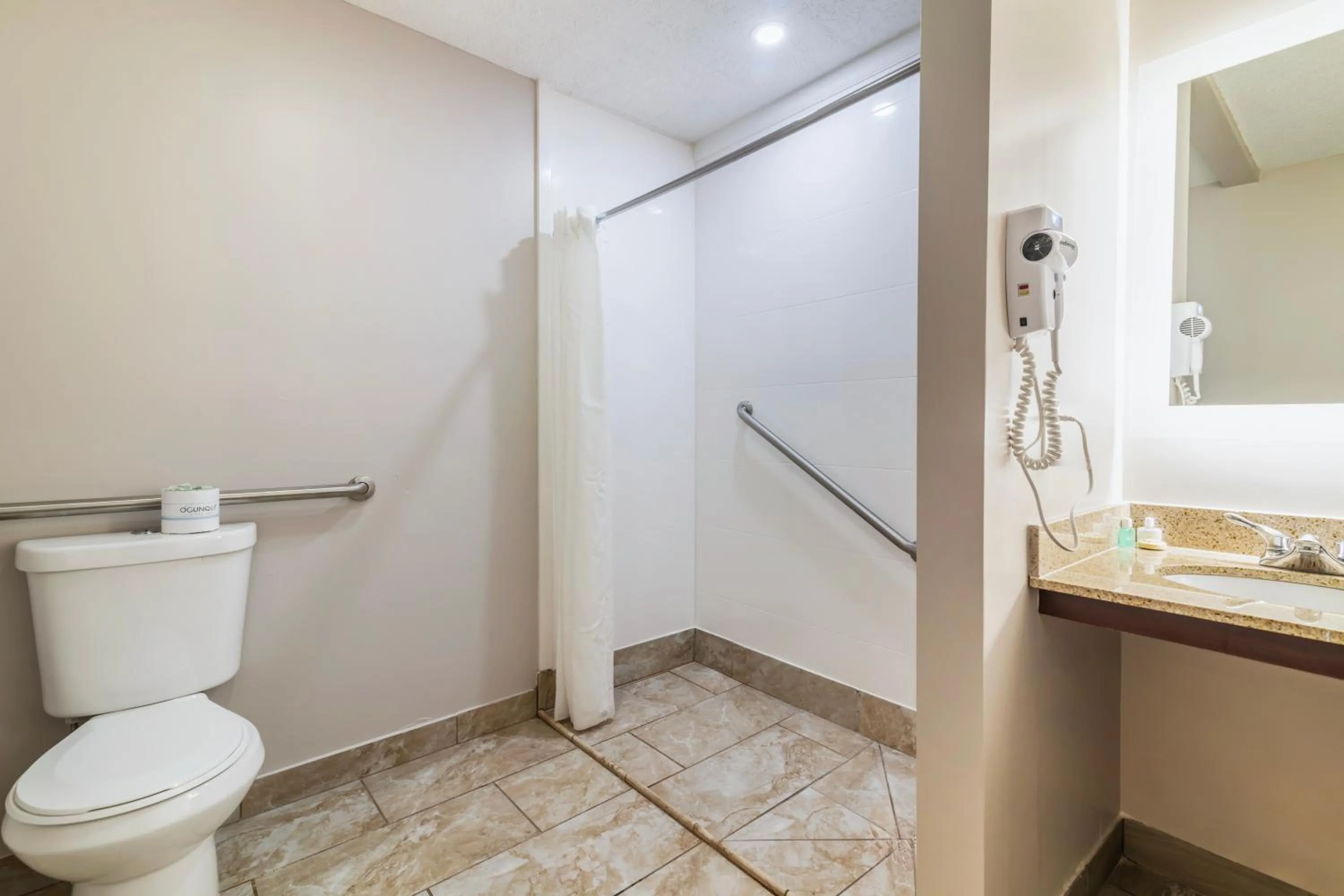 acessibility in Ogunquit River Inn & Suites