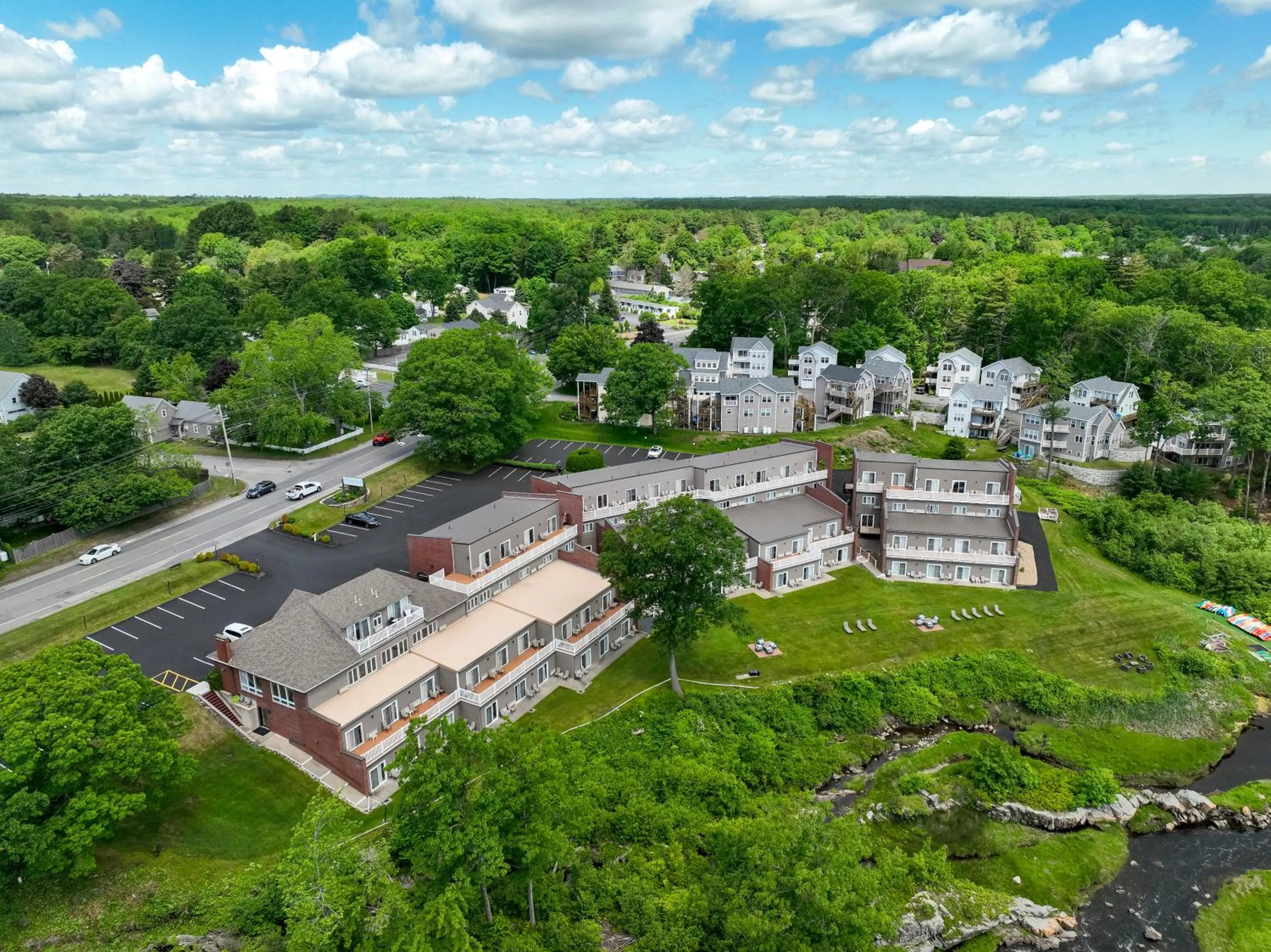 Property building in Ogunquit River Inn & Suites