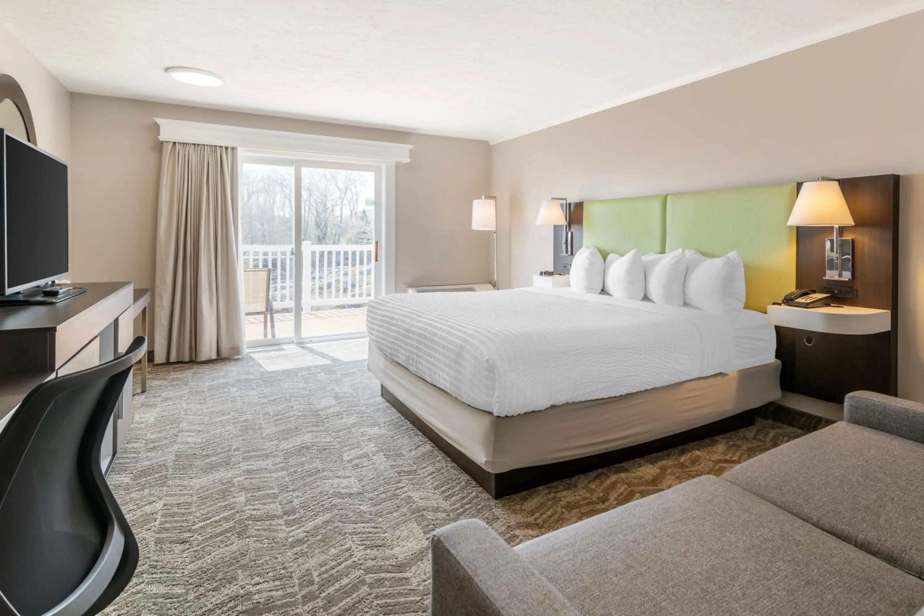 Bedroom, Bed in Ogunquit River Inn & Suites