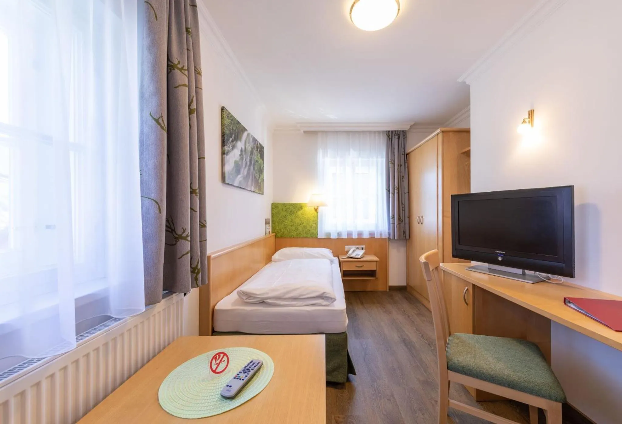 Photo of the whole room, Bed in Reiters Wohlfühlhotel