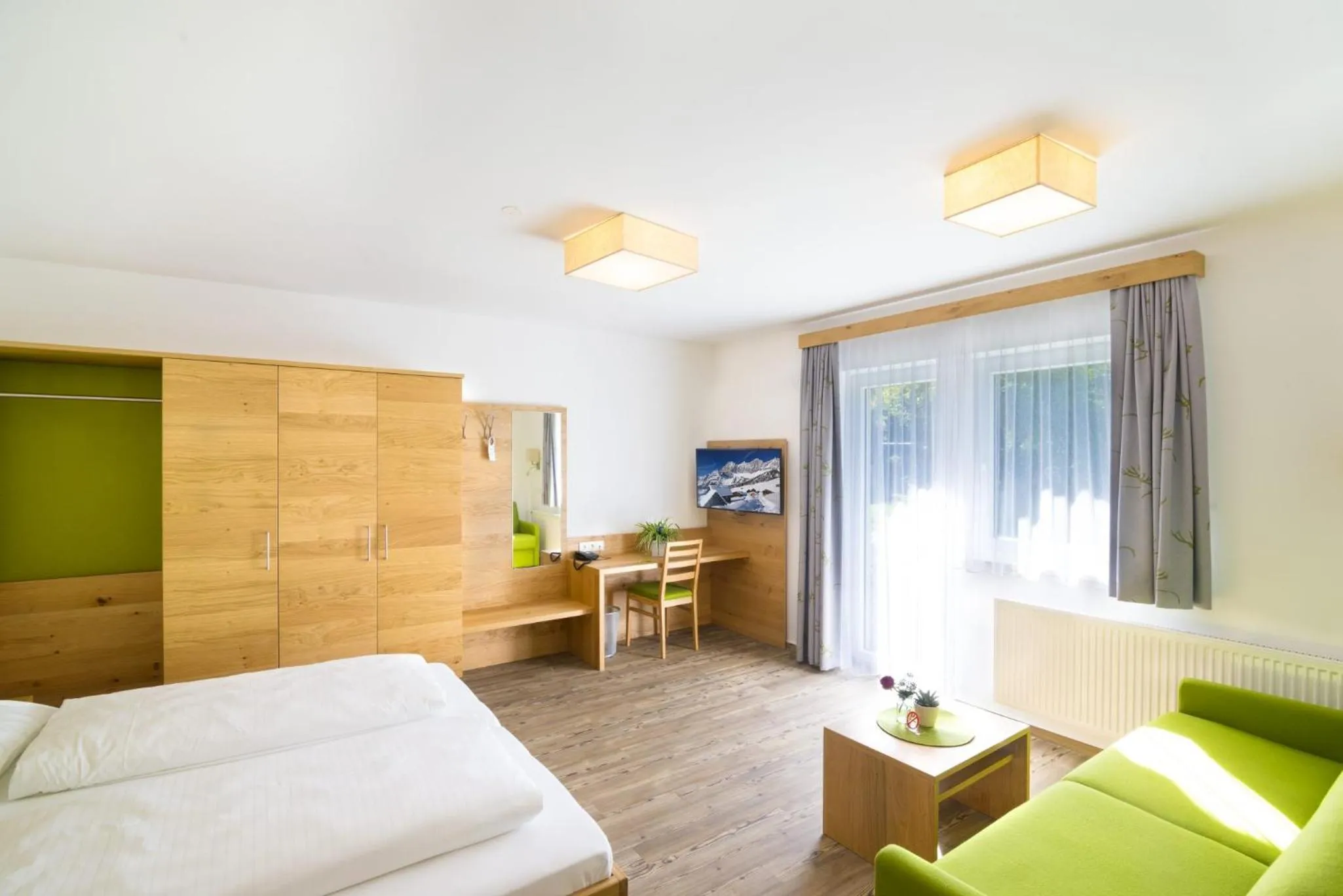 Bedroom, Bed in Reiters Wohlfühlhotel