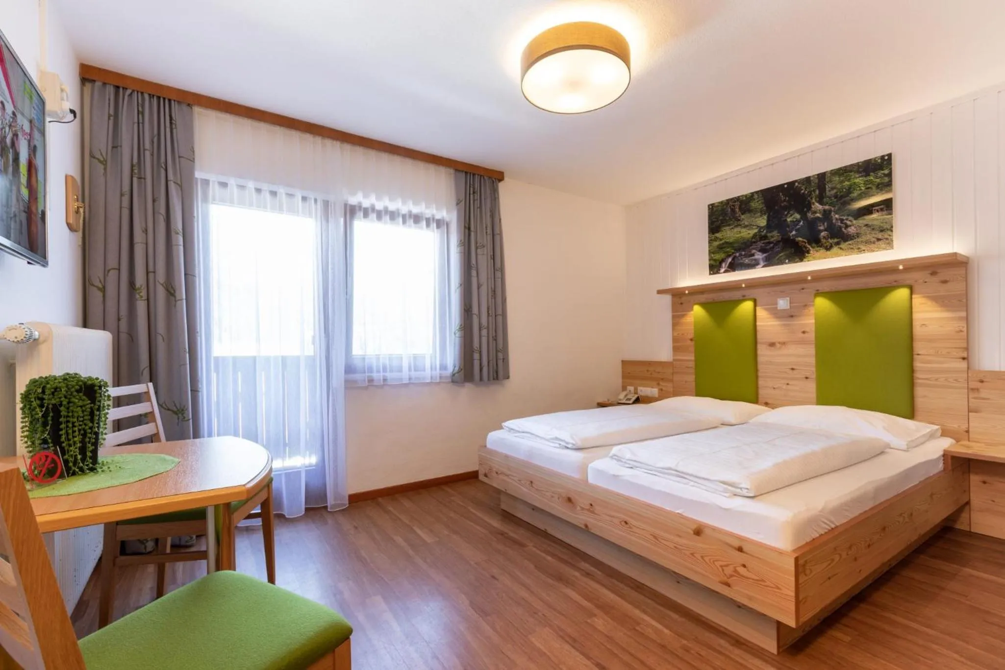 Photo of the whole room, Bed in Reiters Wohlfühlhotel