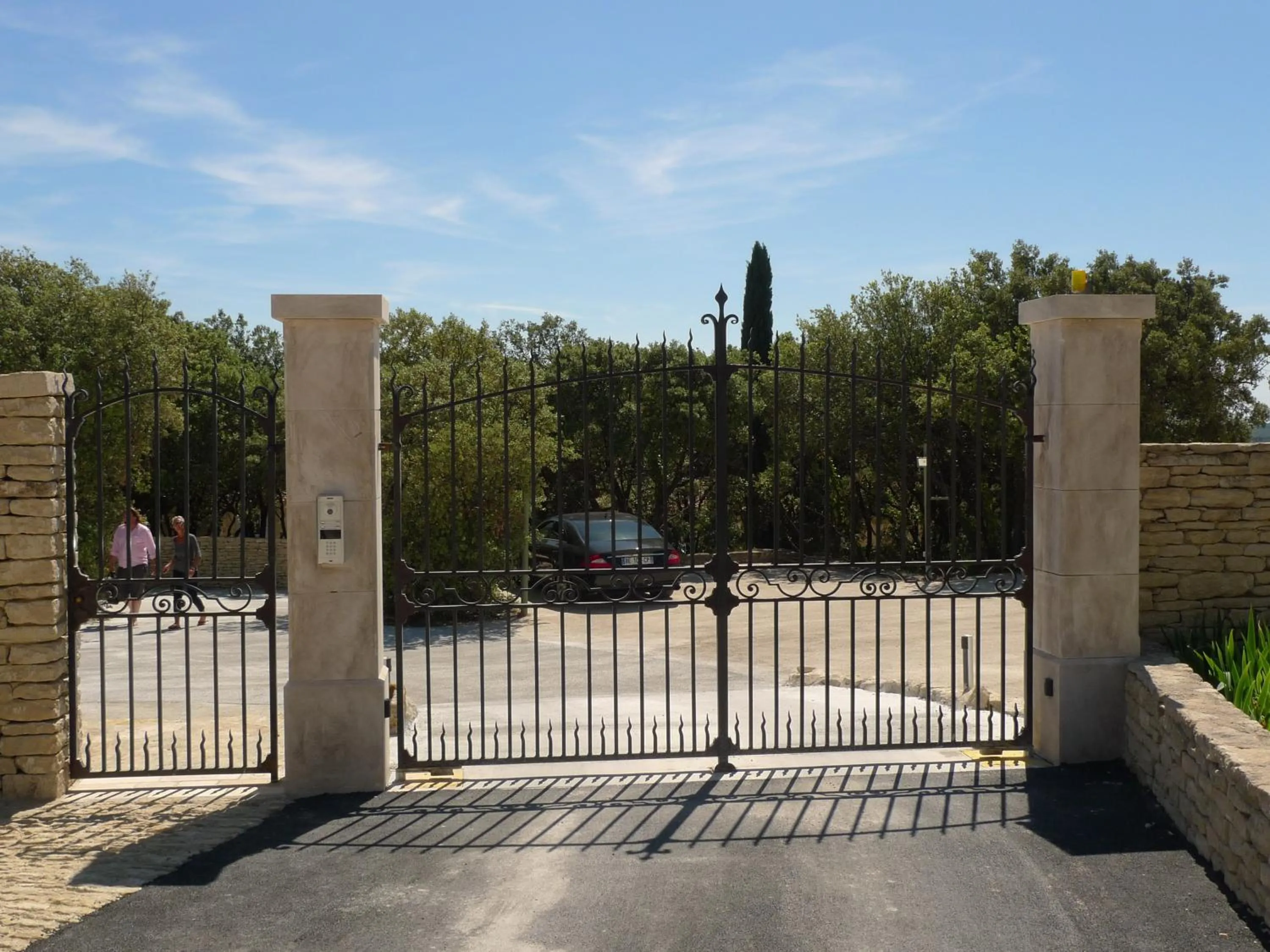 Facade/entrance in Domaine de l'Enclos