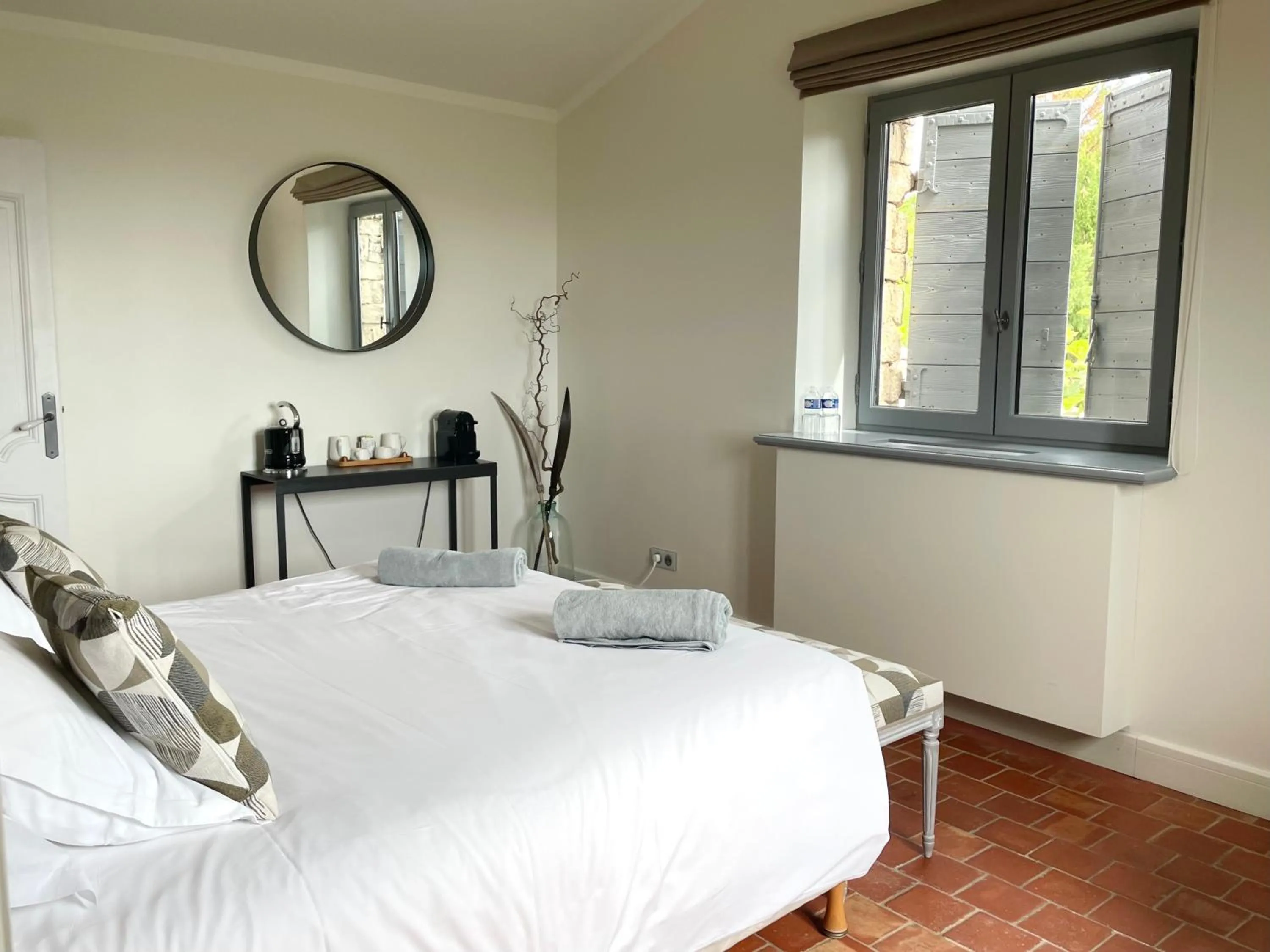 Bedroom, Bed in Domaine de l'Enclos