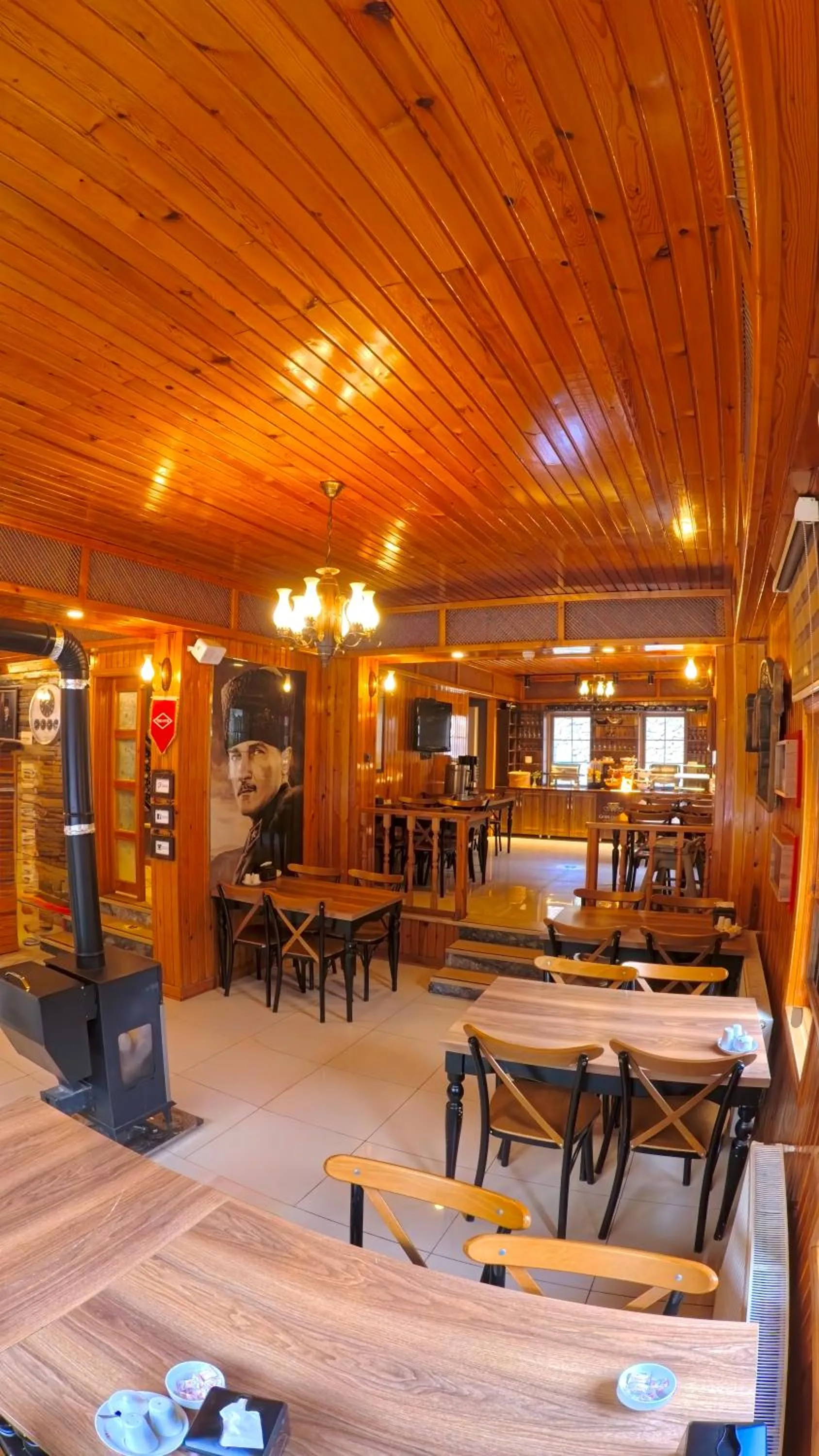 Restaurant/places to eat in Goblec Otel