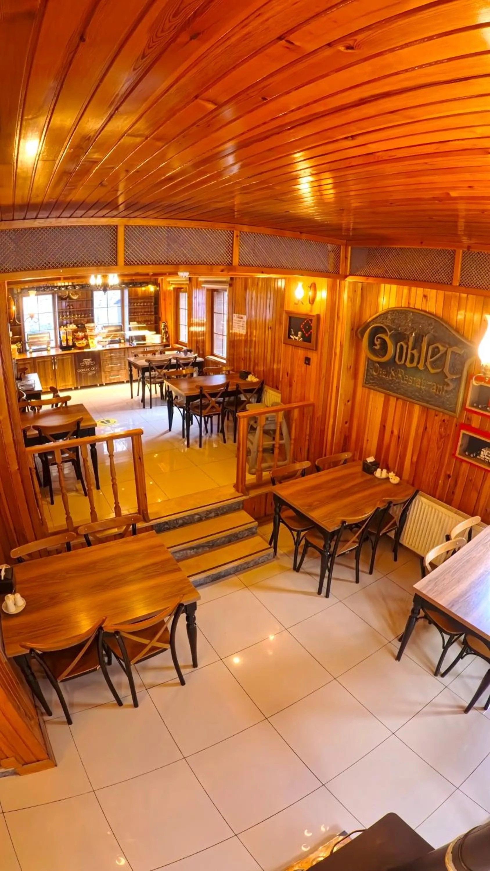 Restaurant/places to eat in Goblec Otel