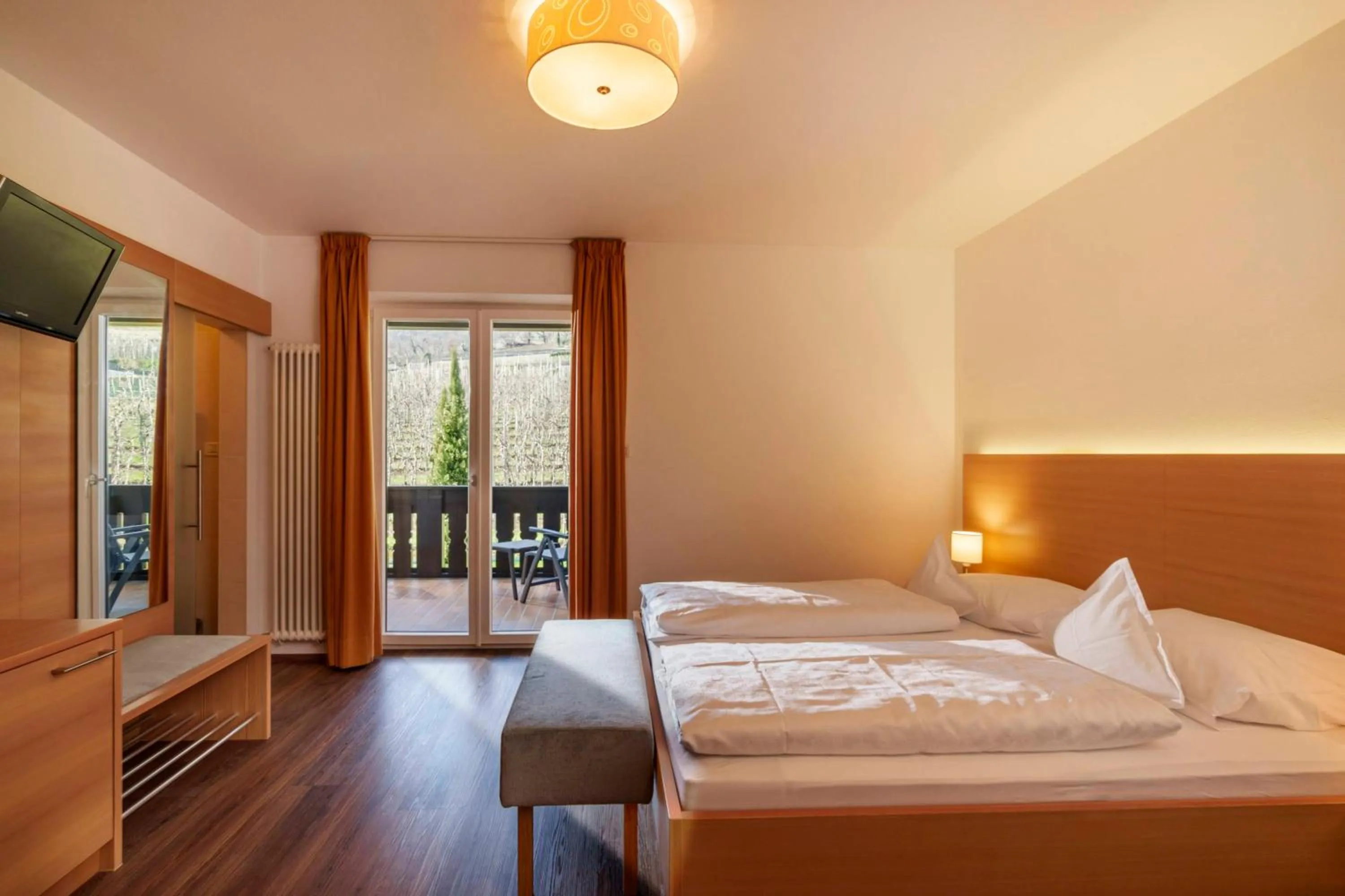 Photo of the whole room, Bed in Hotel Törggelehof