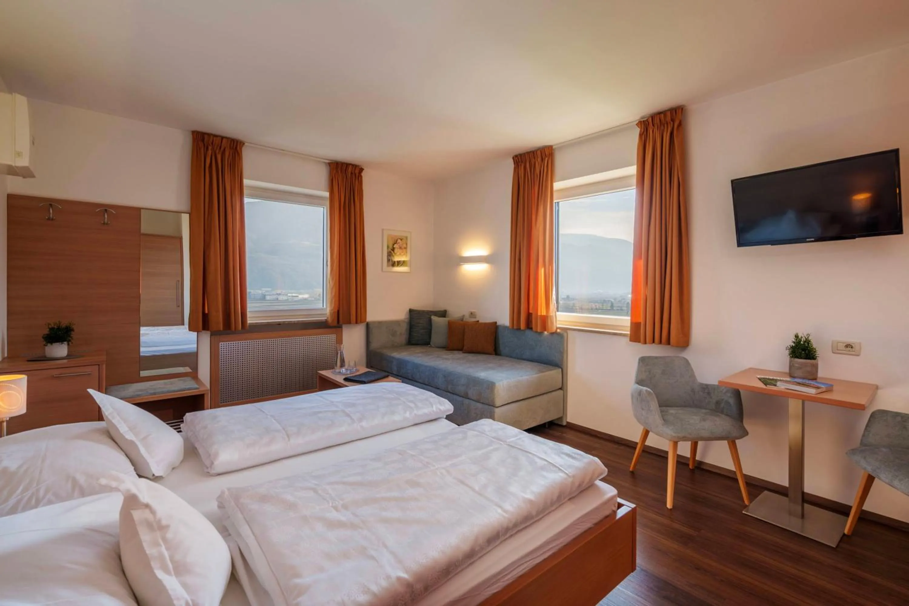 Photo of the whole room, Bed in Hotel Törggelehof