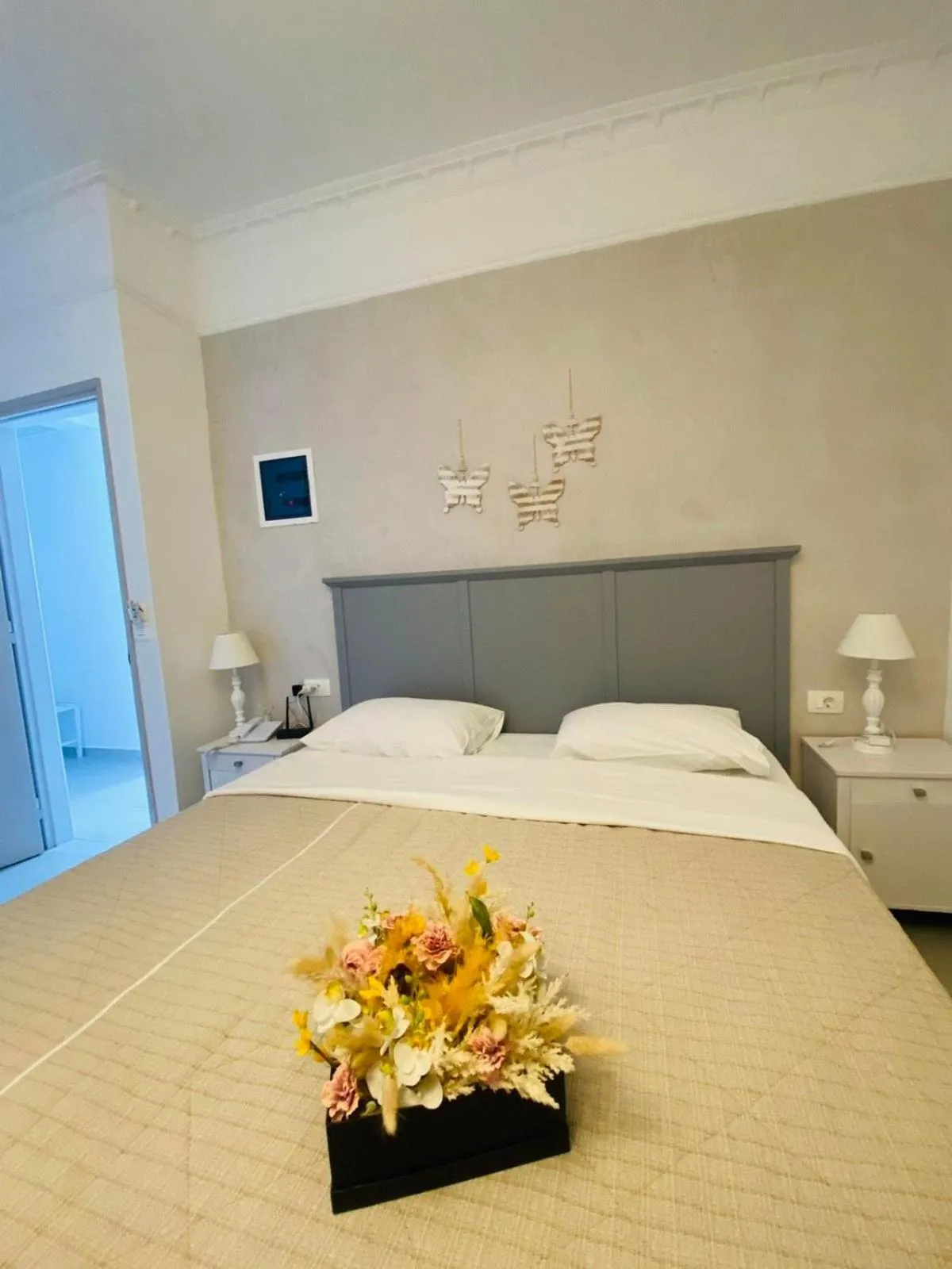 Bedroom, Bed in Blue Sea Hotel