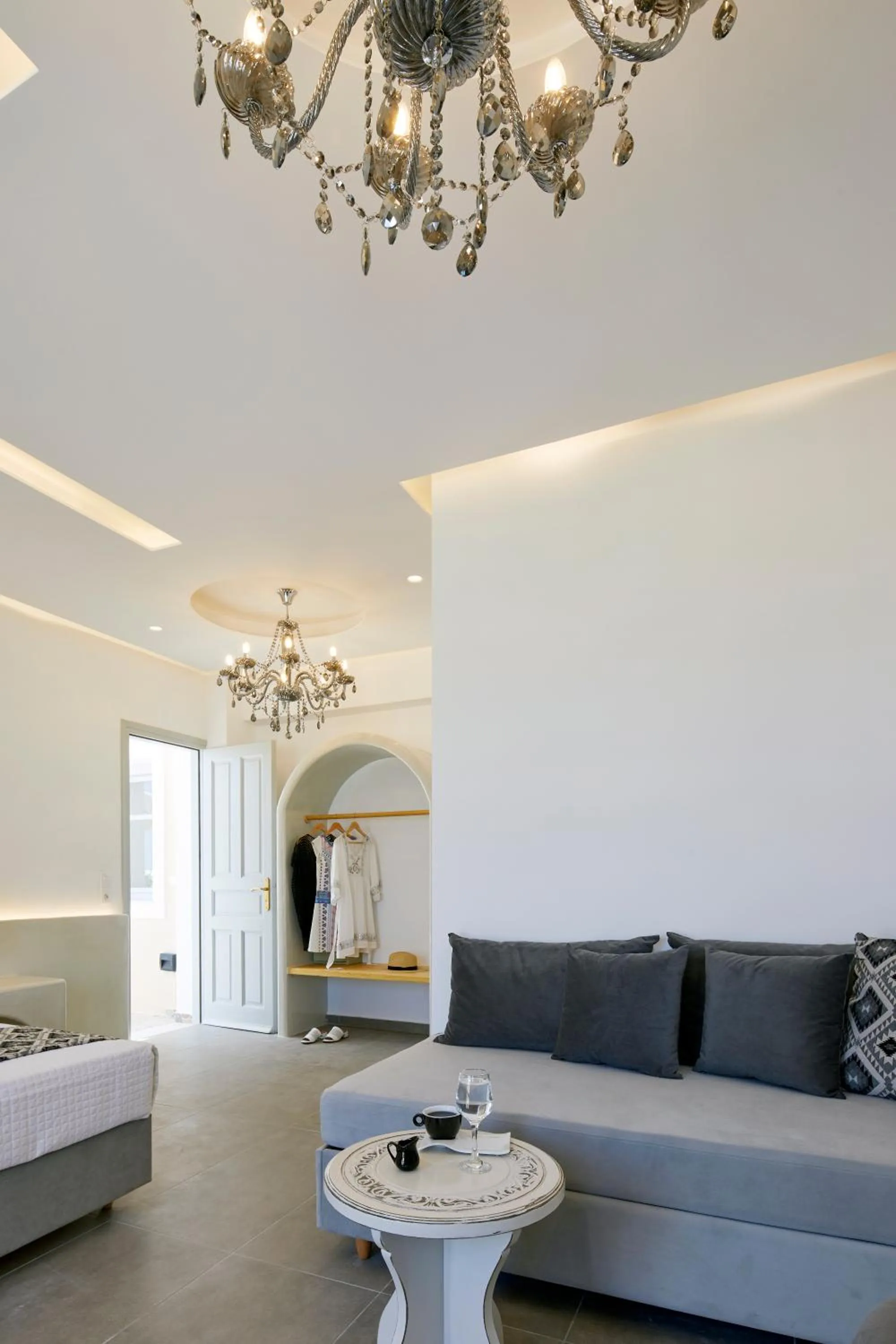 Seating area, Bed in Blue Sea Hotel