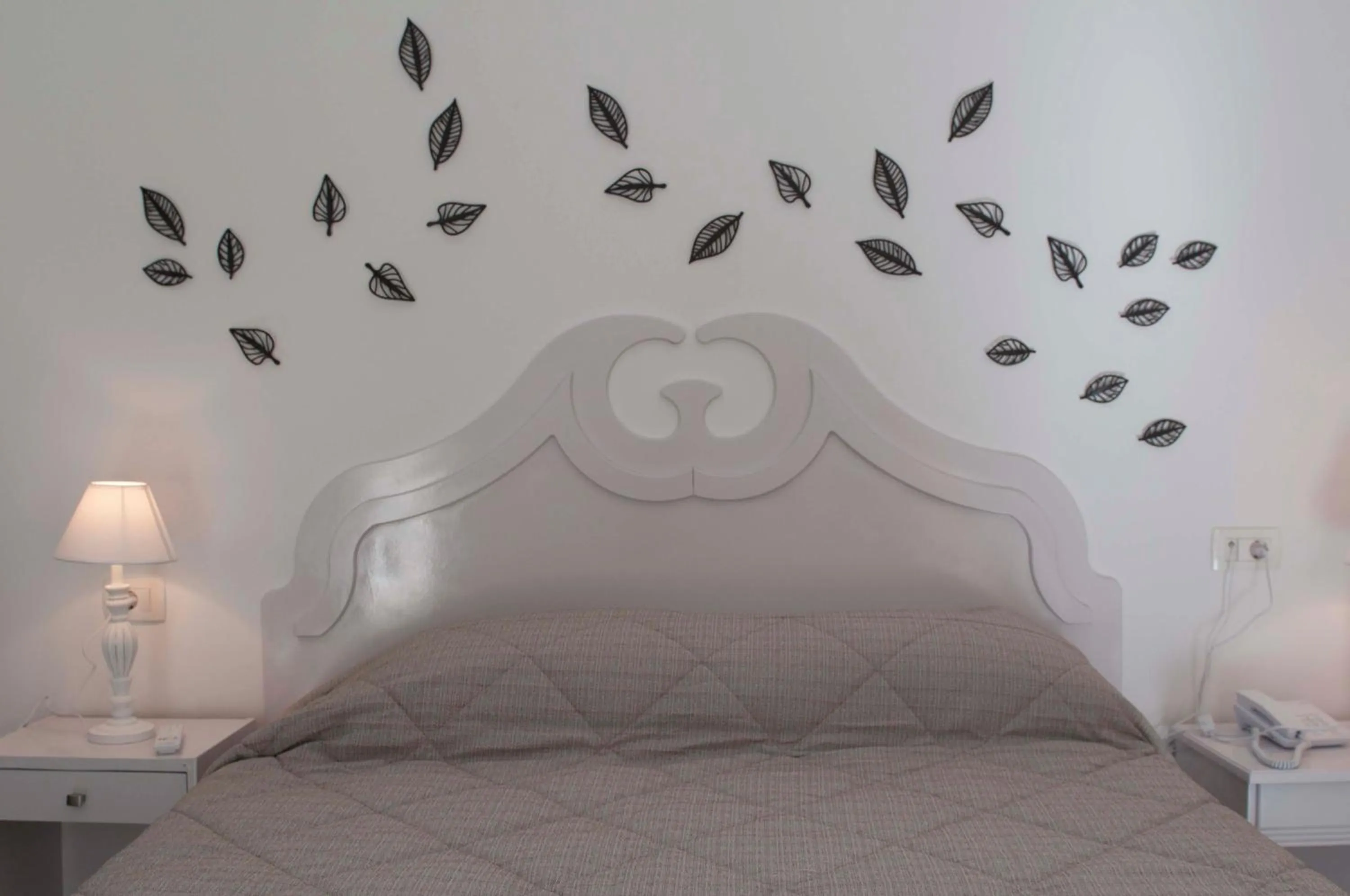 Time of day, Bed in Blue Sea Hotel