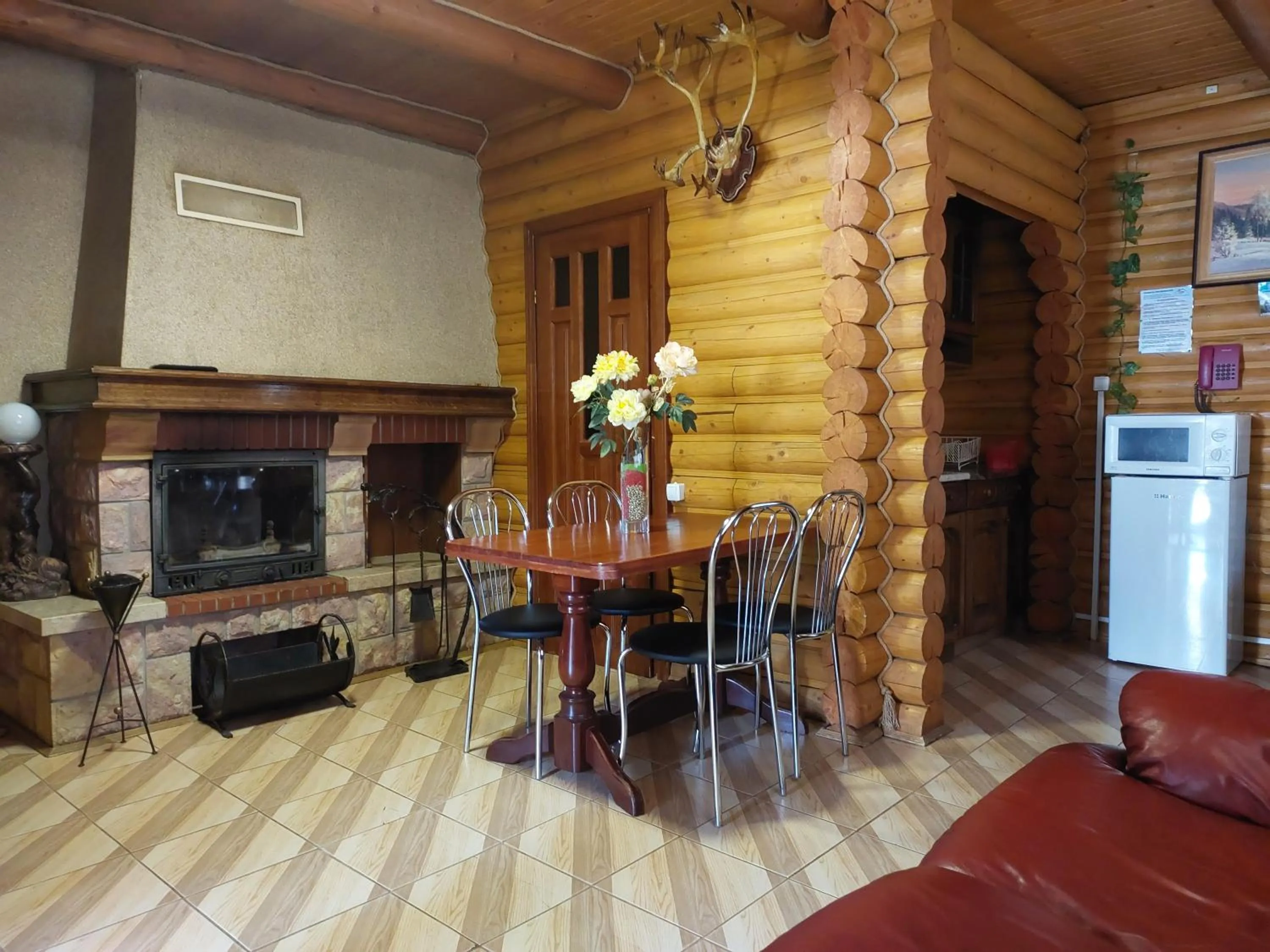 Living room in Urochyshe Vyshnya