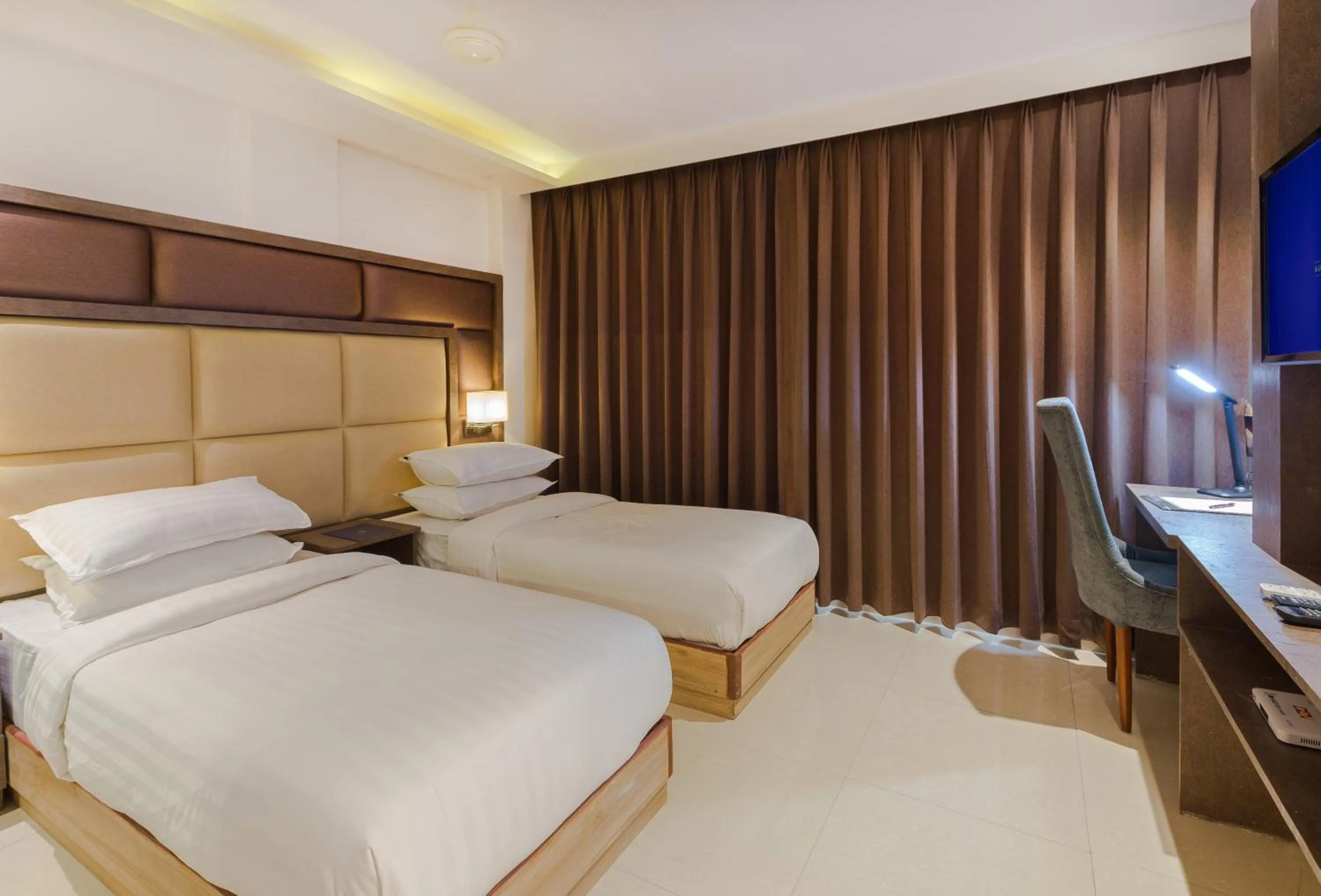 Bedroom, Bed in Aura One Hotel