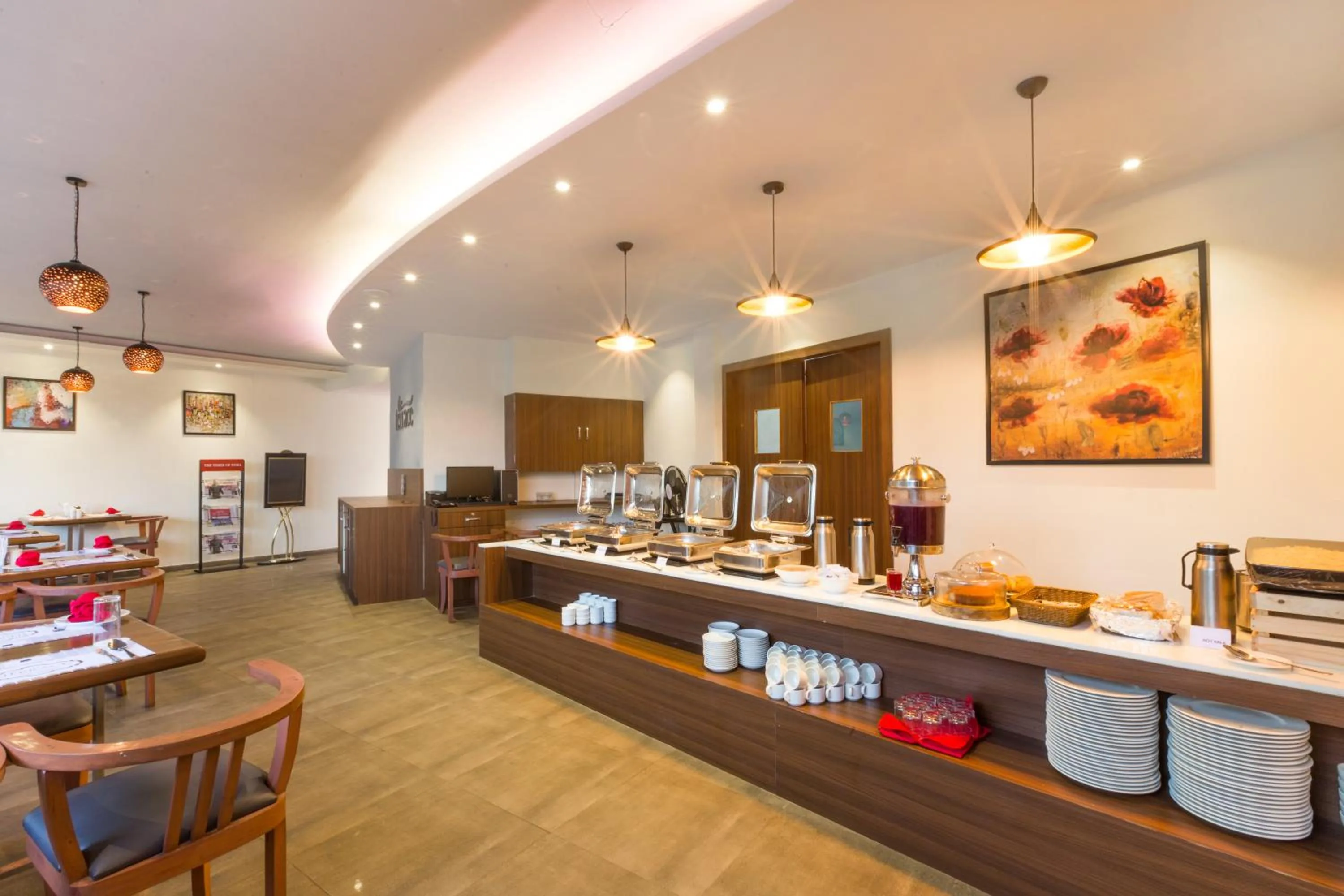 Dining area in Aura One Hotel