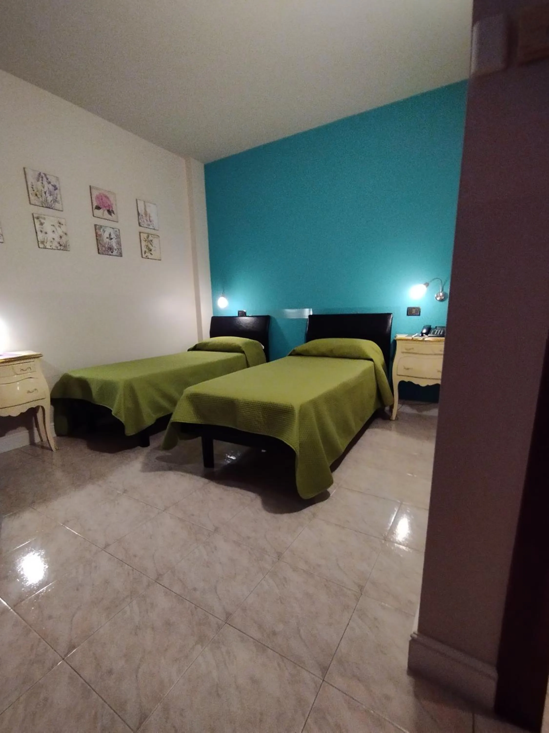 Bed in Hotel Milano San Giovanni Lupatoto