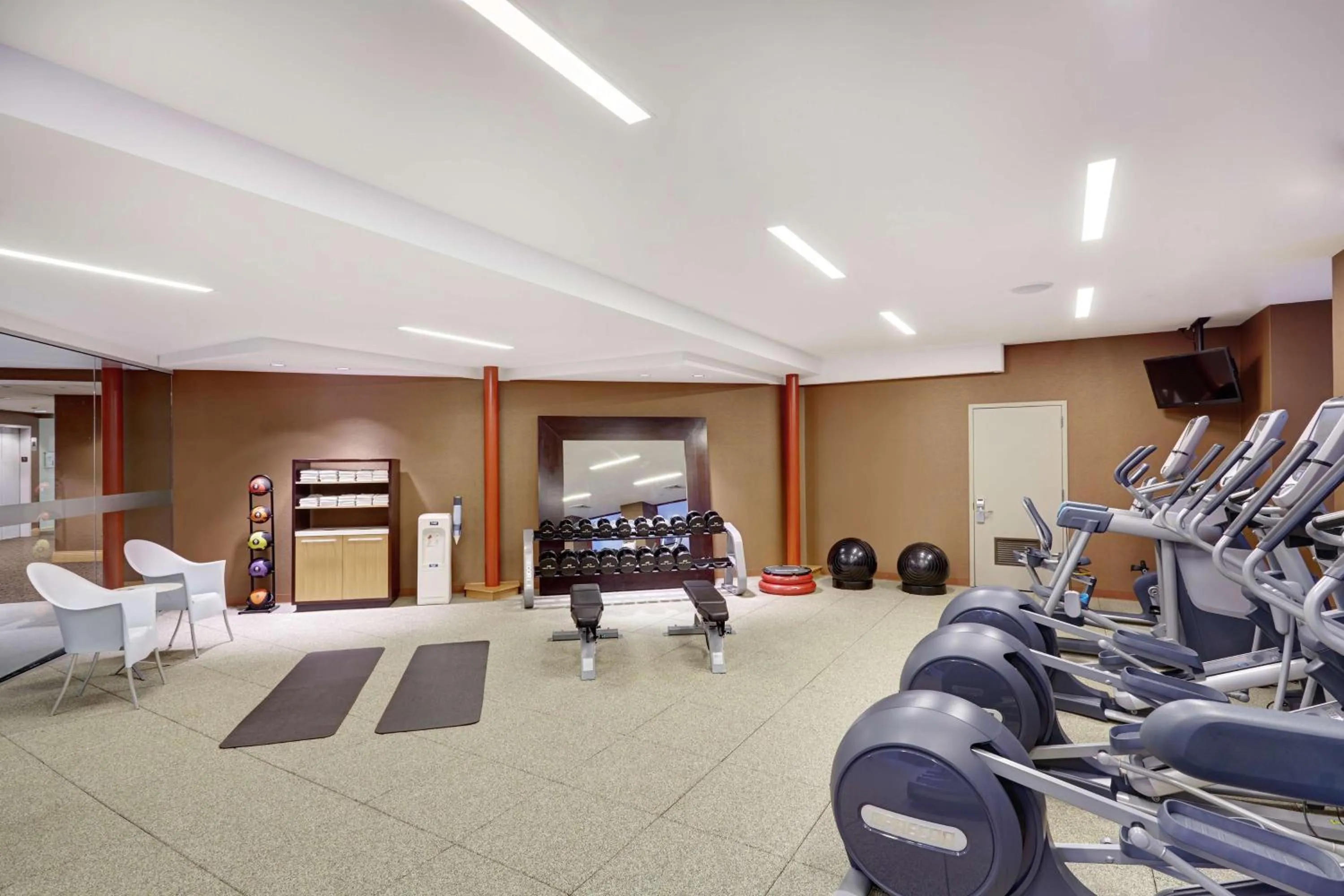 Fitness centre/facilities in DoubleTree by Hilton Hotel Philadelphia Center City