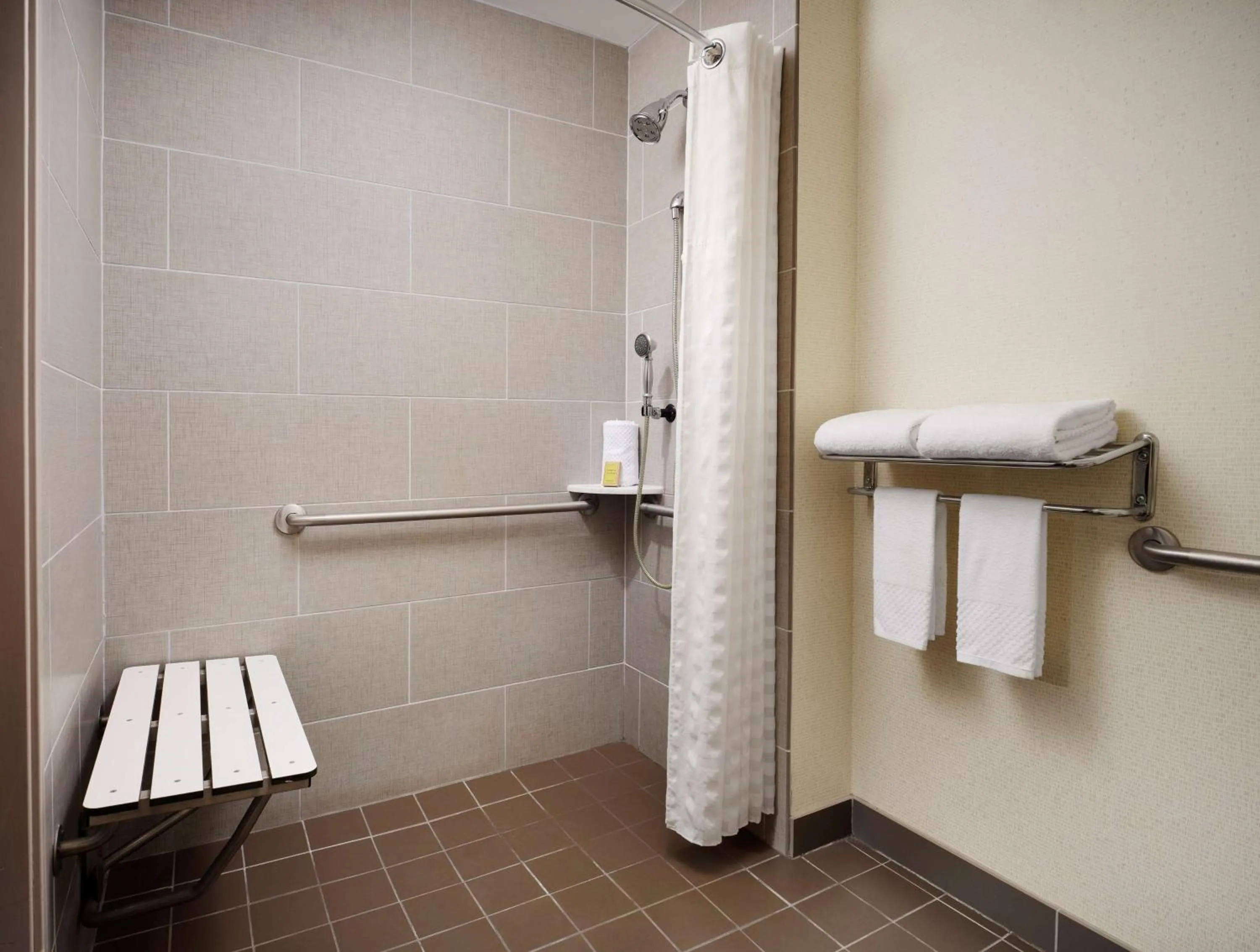 Bathroom in DoubleTree by Hilton Hotel Philadelphia Center City